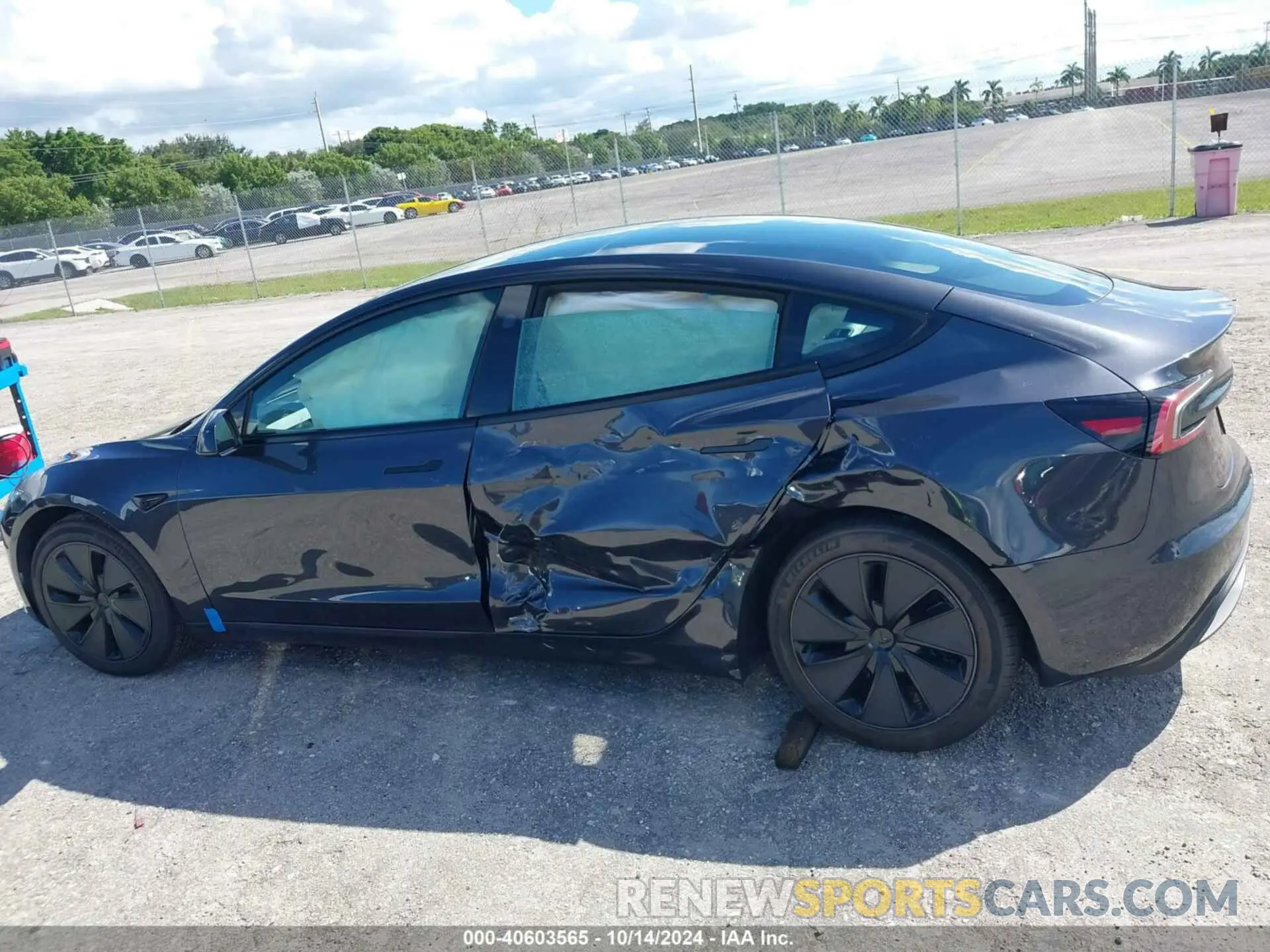 14 Photograph of a damaged car 5YJ3E1EA8RF833176 TESLA MODEL 3 2024