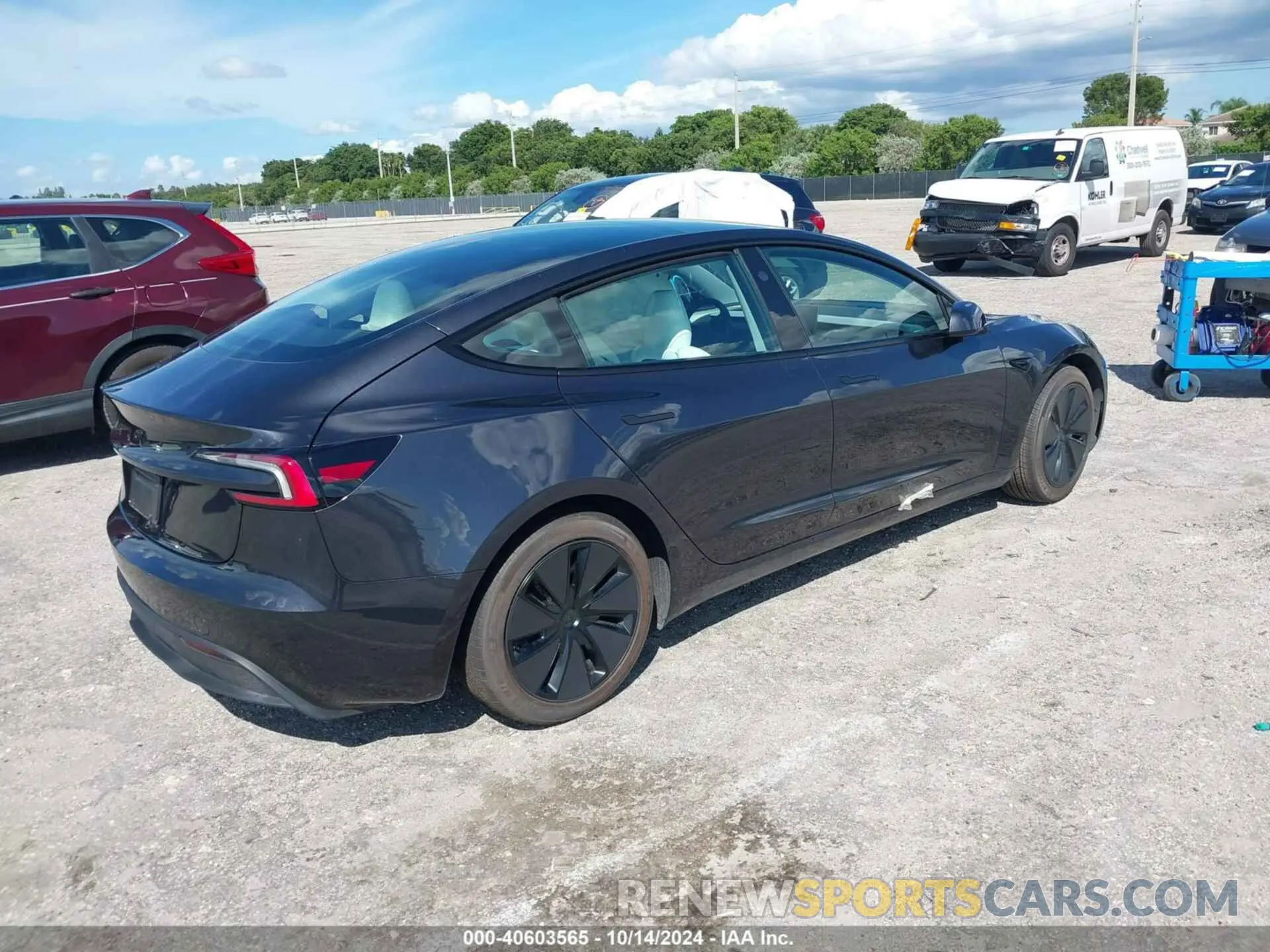 4 Photograph of a damaged car 5YJ3E1EA8RF833176 TESLA MODEL 3 2024