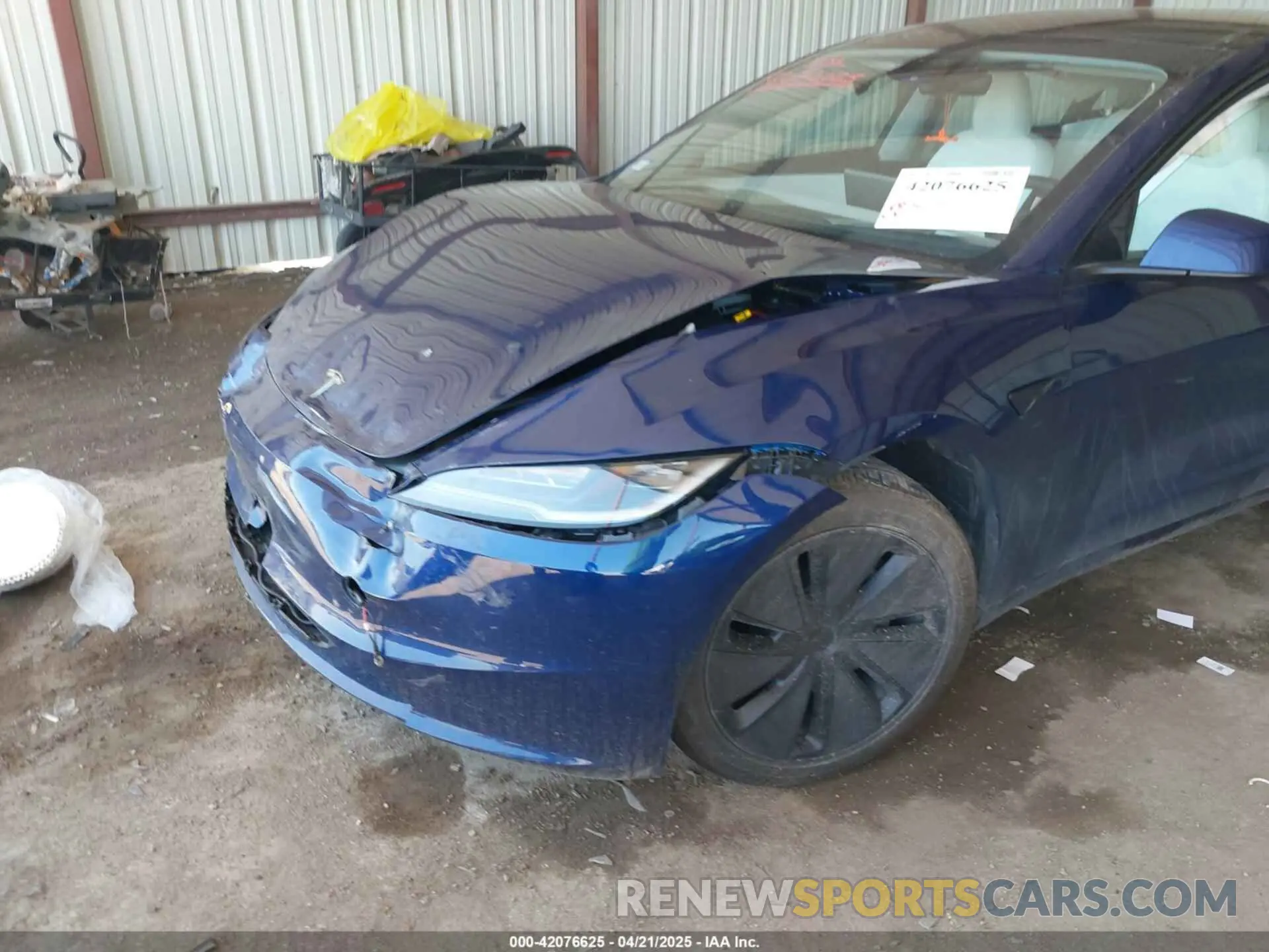 6 Photograph of a damaged car 5YJ3E1EA8RF833727 TESLA MODEL 3 2024