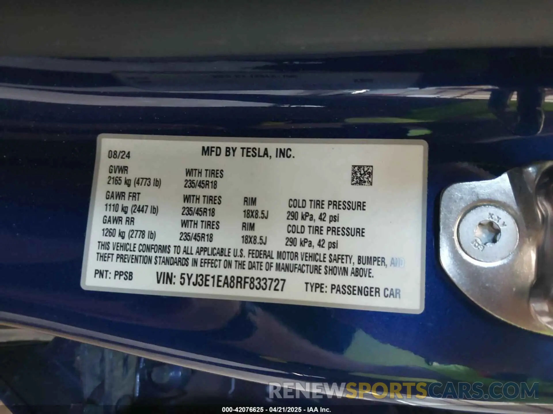 9 Photograph of a damaged car 5YJ3E1EA8RF833727 TESLA MODEL 3 2024