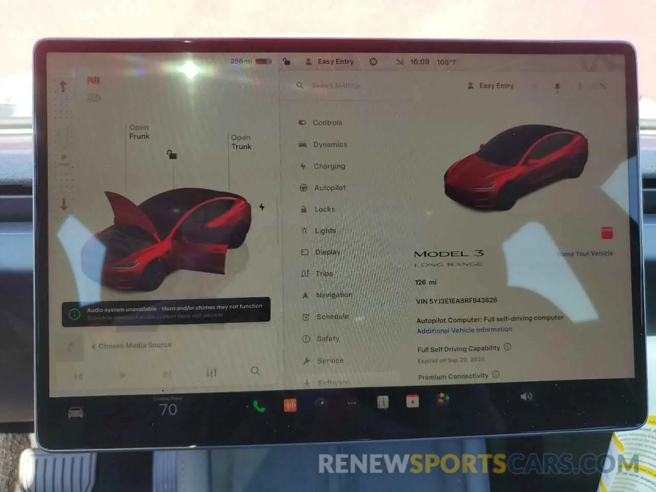 9 Photograph of a damaged car 5YJ3E1EA8RF843626 TESLA MODEL 3 2024