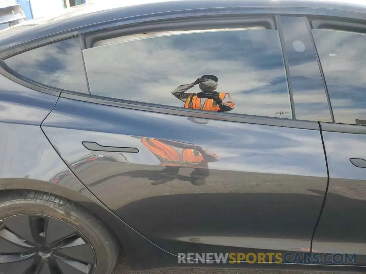 10 Photograph of a damaged car 5YJ3E1EA9RF740148 TESLA MODEL 3 2024