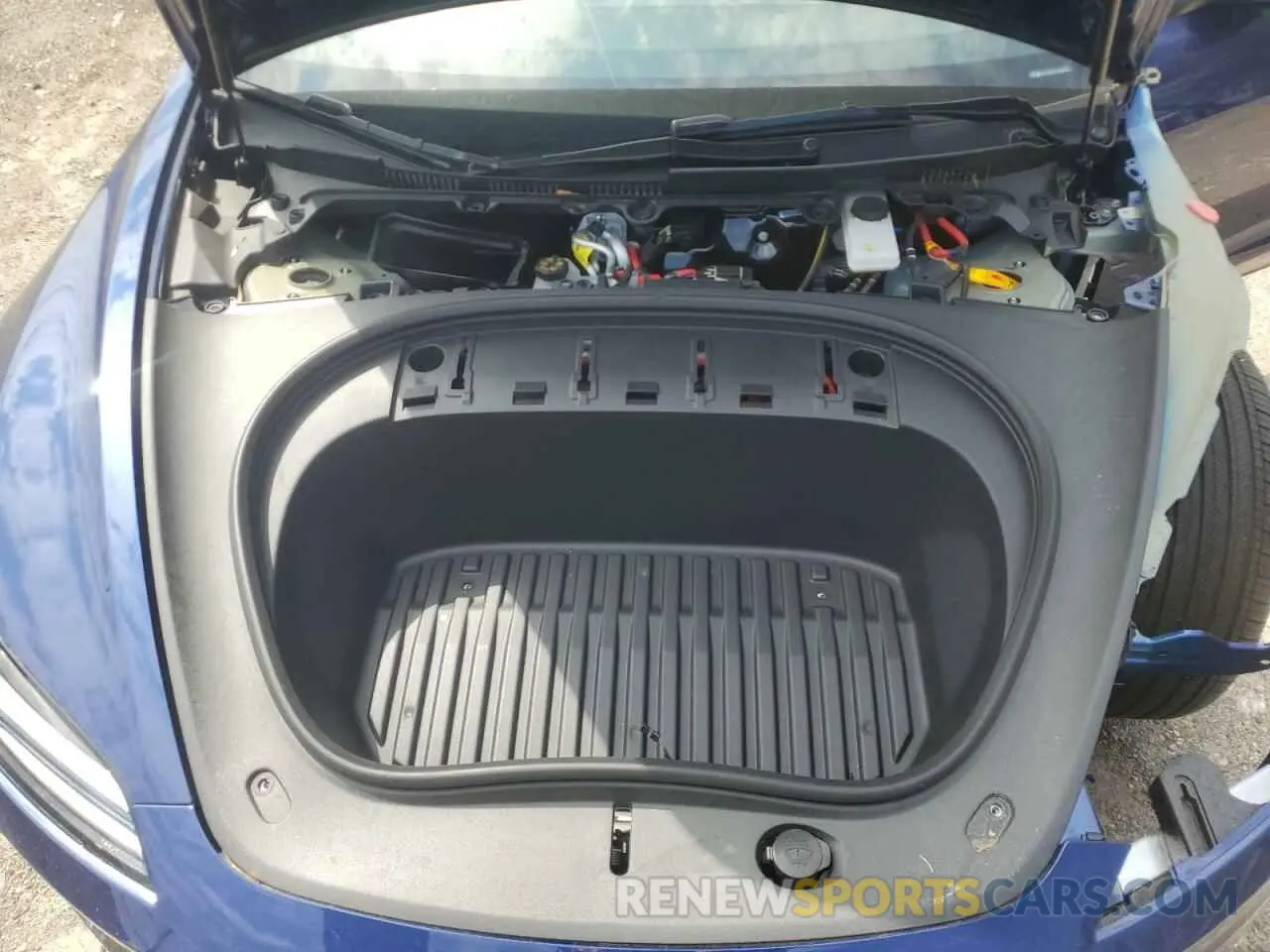 11 Photograph of a damaged car 5YJ3E1EA9RF748279 TESLA MODEL 3 2024