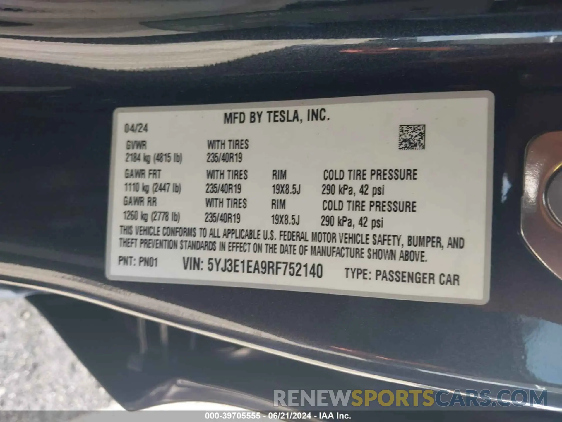 9 Photograph of a damaged car 5YJ3E1EA9RF752140 TESLA MODEL 3 2024