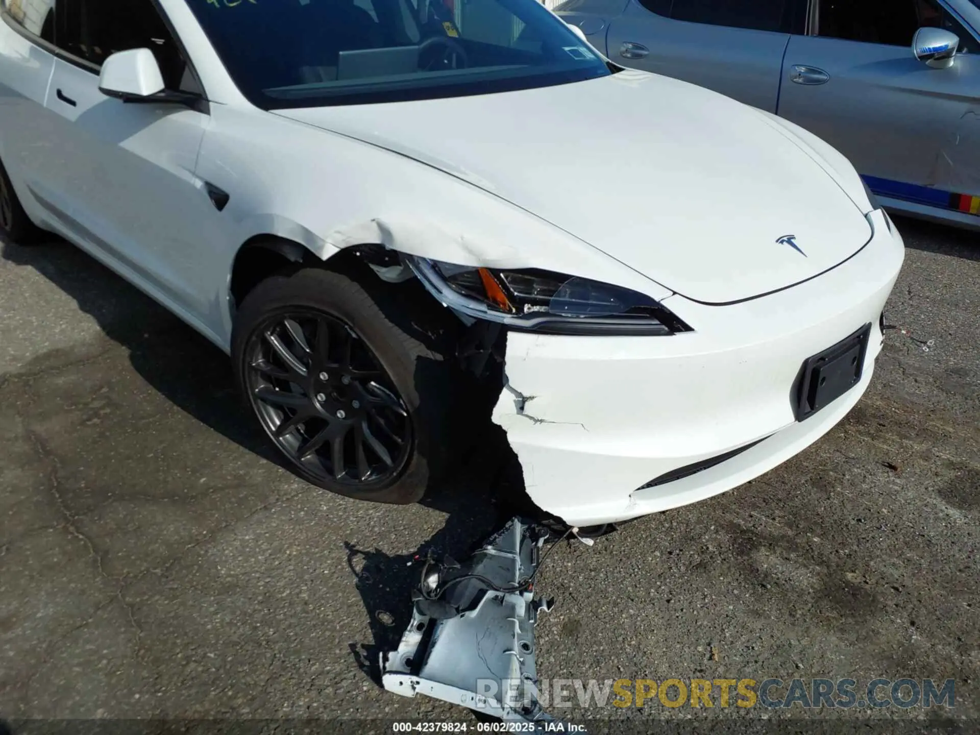 6 Photograph of a damaged car 5YJ3E1EA9RF756849 TESLA MODEL 3 2024