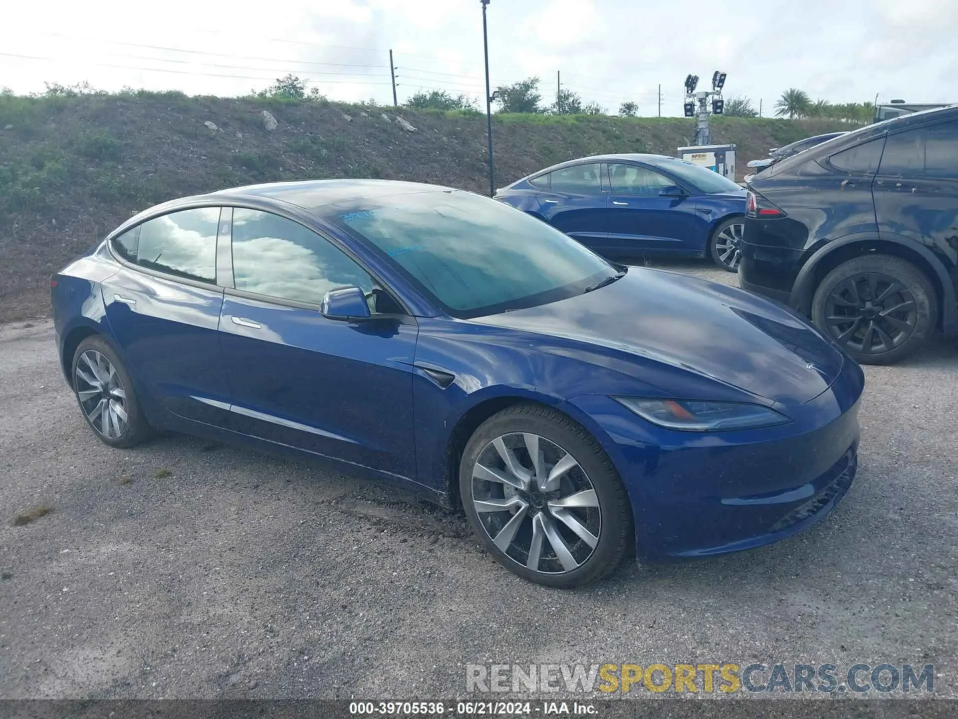 1 Photograph of a damaged car 5YJ3E1EA9RF768015 TESLA MODEL 3 2024