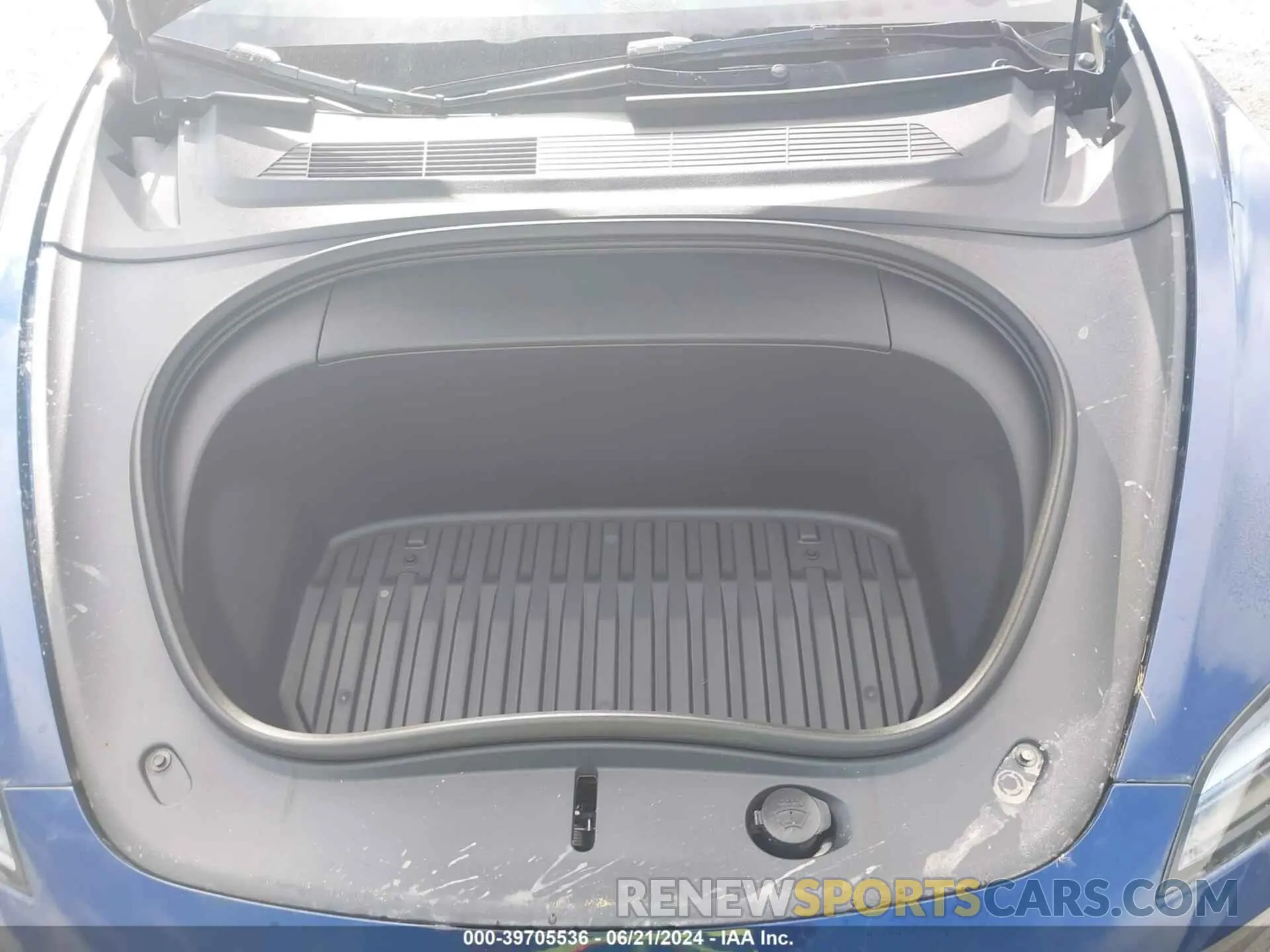 10 Photograph of a damaged car 5YJ3E1EA9RF768015 TESLA MODEL 3 2024