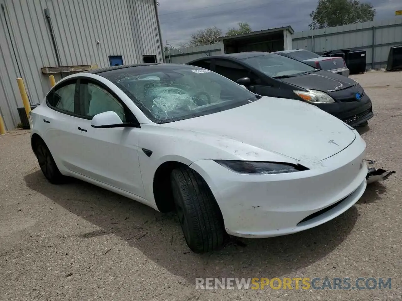 4 Photograph of a damaged car 5YJ3E1EA9RF815933 TESLA MODEL 3 2024