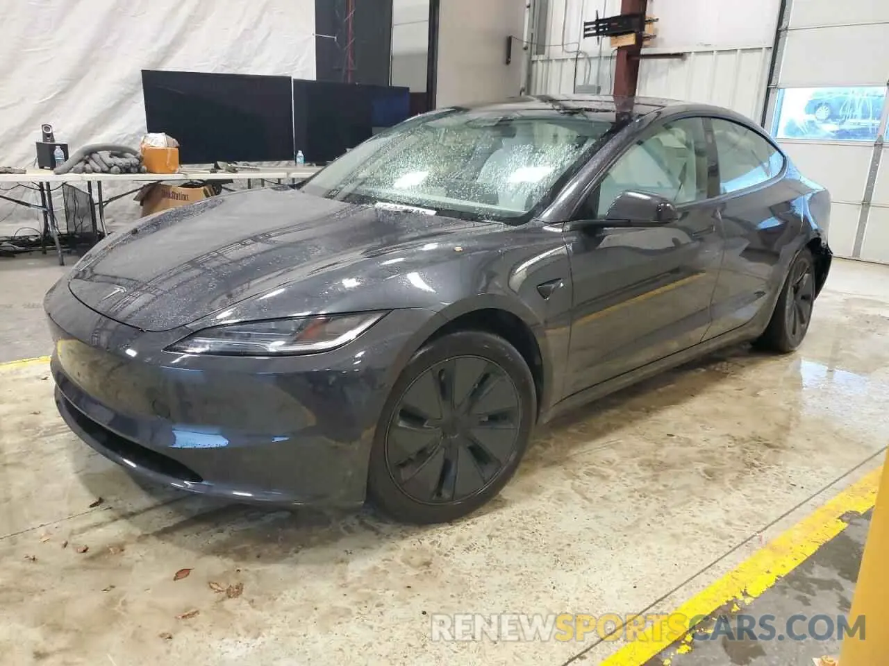 1 Photograph of a damaged car 5YJ3E1EA9RF826639 TESLA MODEL 3 2024