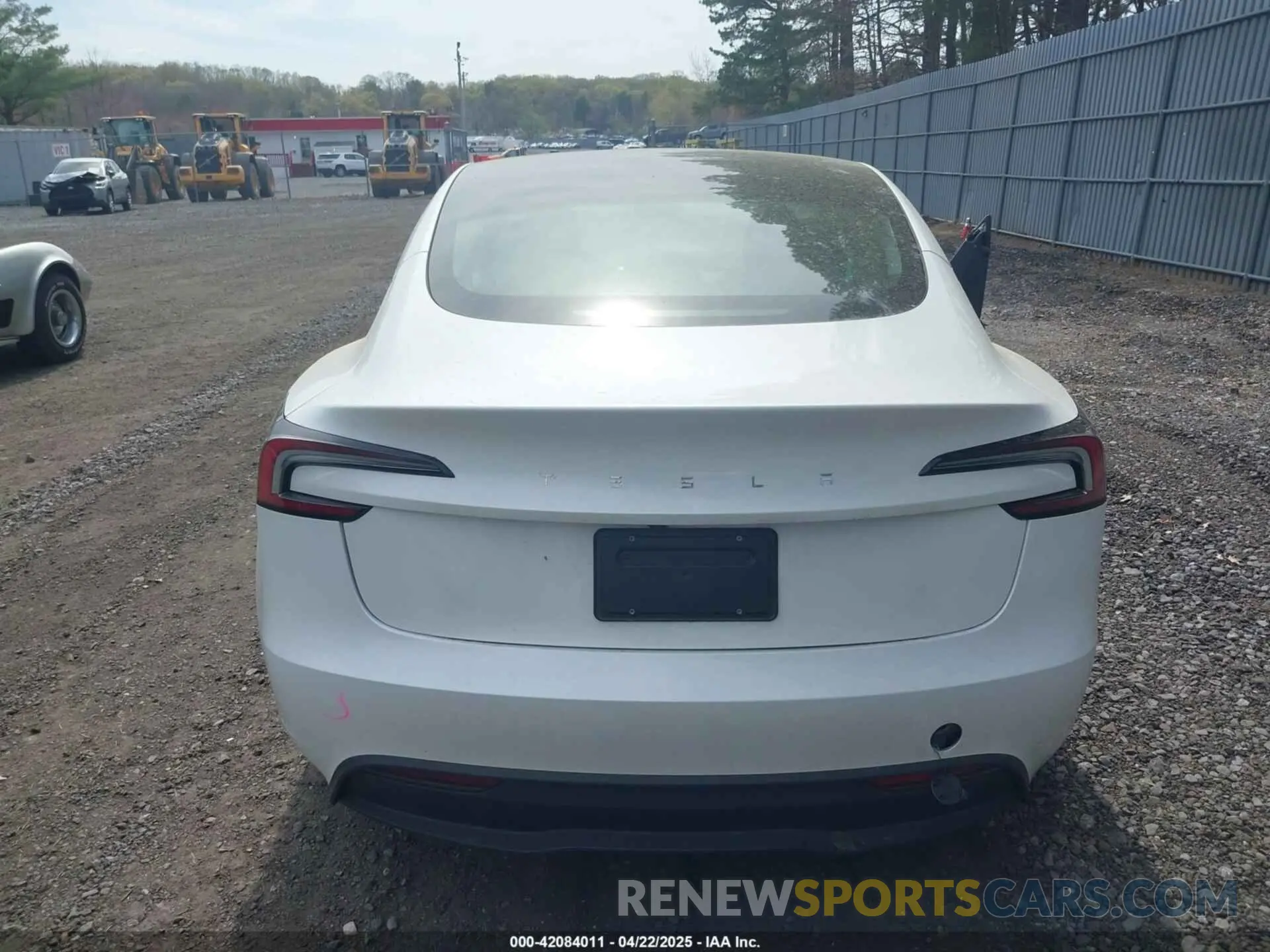 16 Photograph of a damaged car 5YJ3E1EA9RF828598 TESLA MODEL 3 2024
