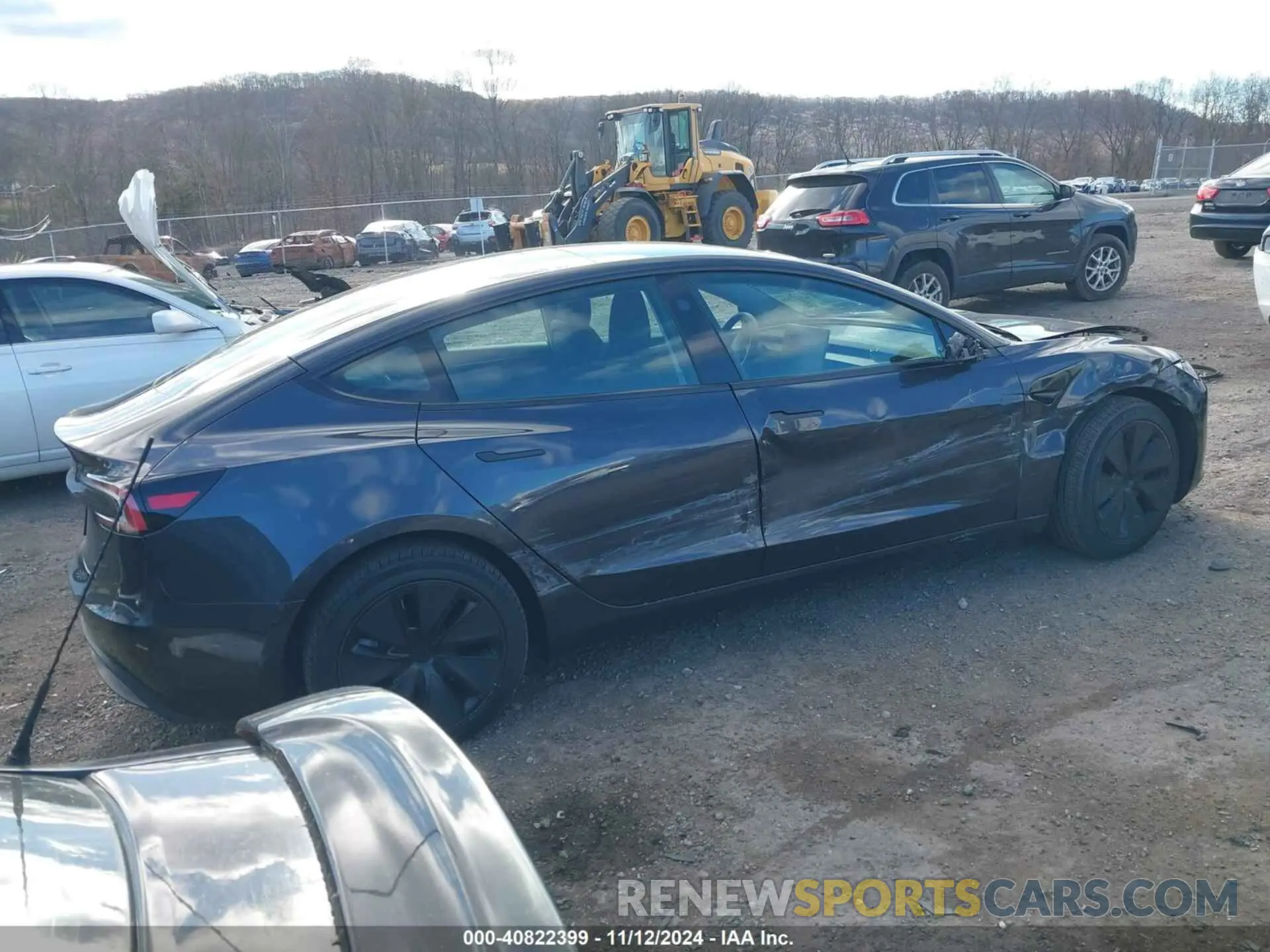 4 Photograph of a damaged car 5YJ3E1EA9RF843196 TESLA MODEL 3 2024