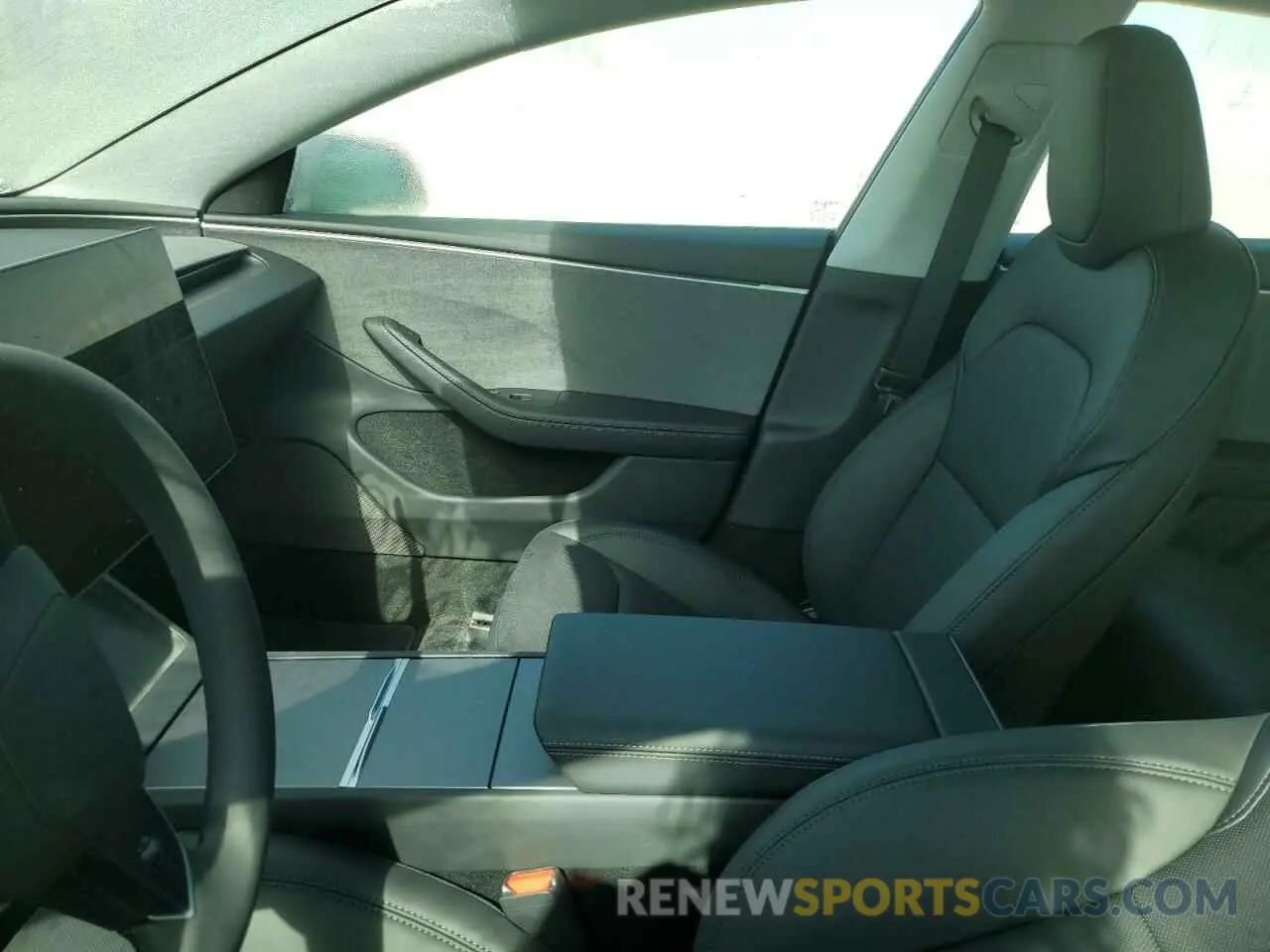 8 Photograph of a damaged car 5YJ3E1EA9RF847037 TESLA MODEL 3 2024