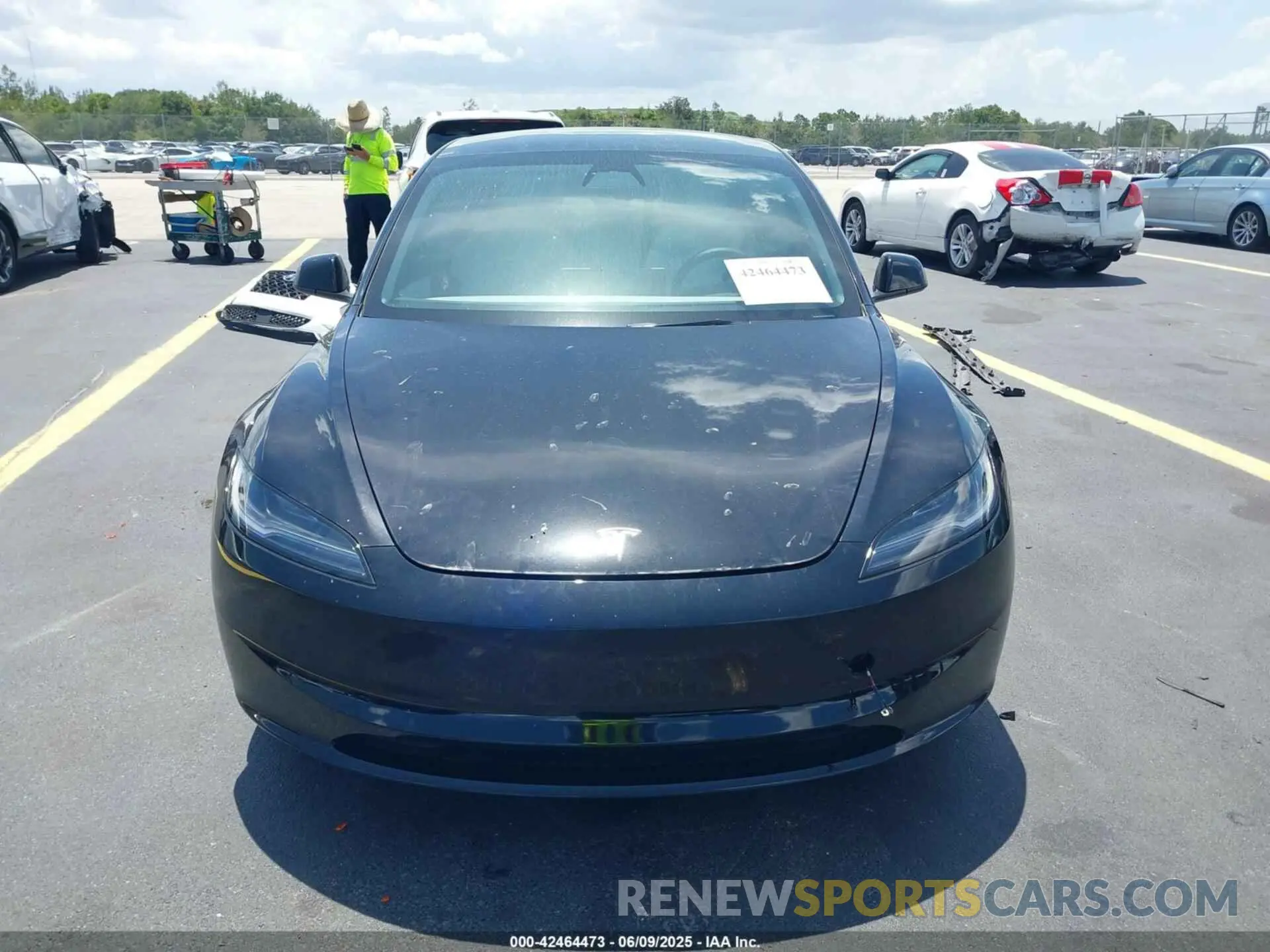 11 Photograph of a damaged car 5YJ3E1EA9RF861066 TESLA MODEL 3 2024