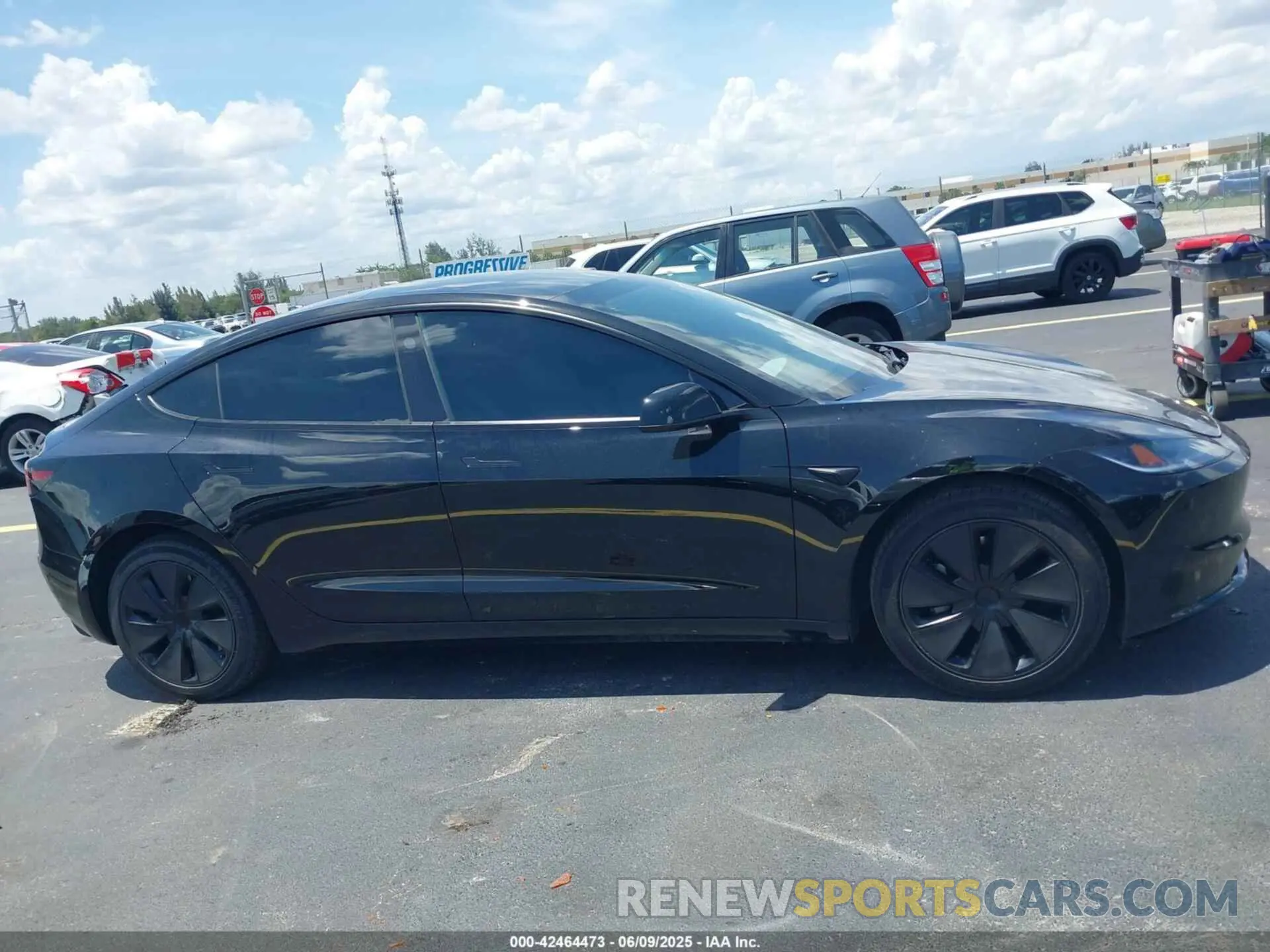 12 Photograph of a damaged car 5YJ3E1EA9RF861066 TESLA MODEL 3 2024