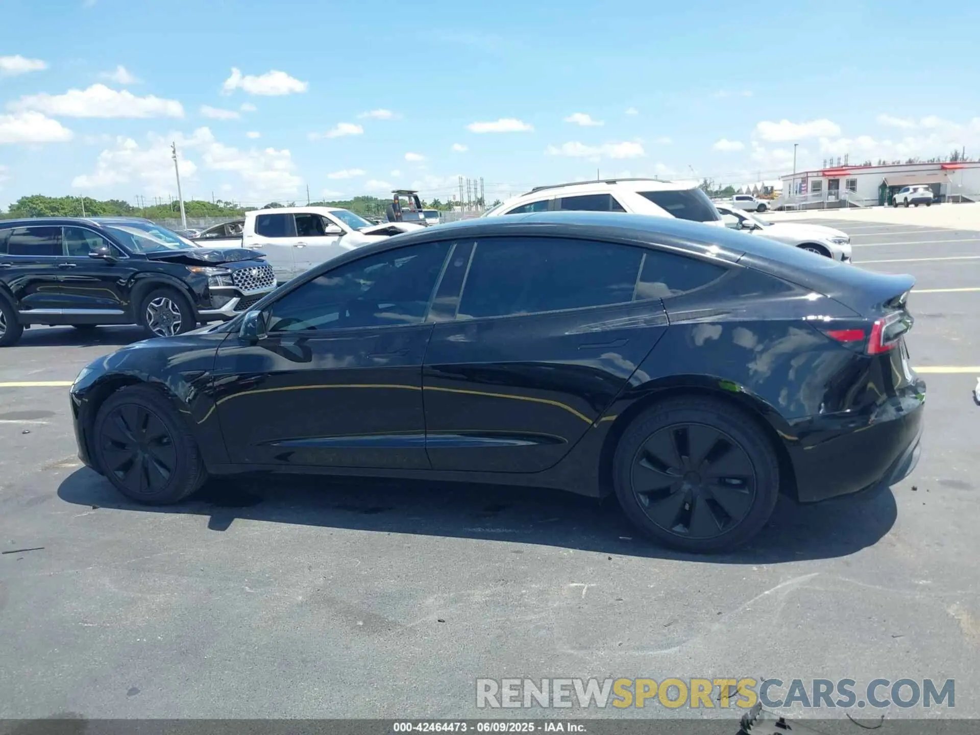 13 Photograph of a damaged car 5YJ3E1EA9RF861066 TESLA MODEL 3 2024