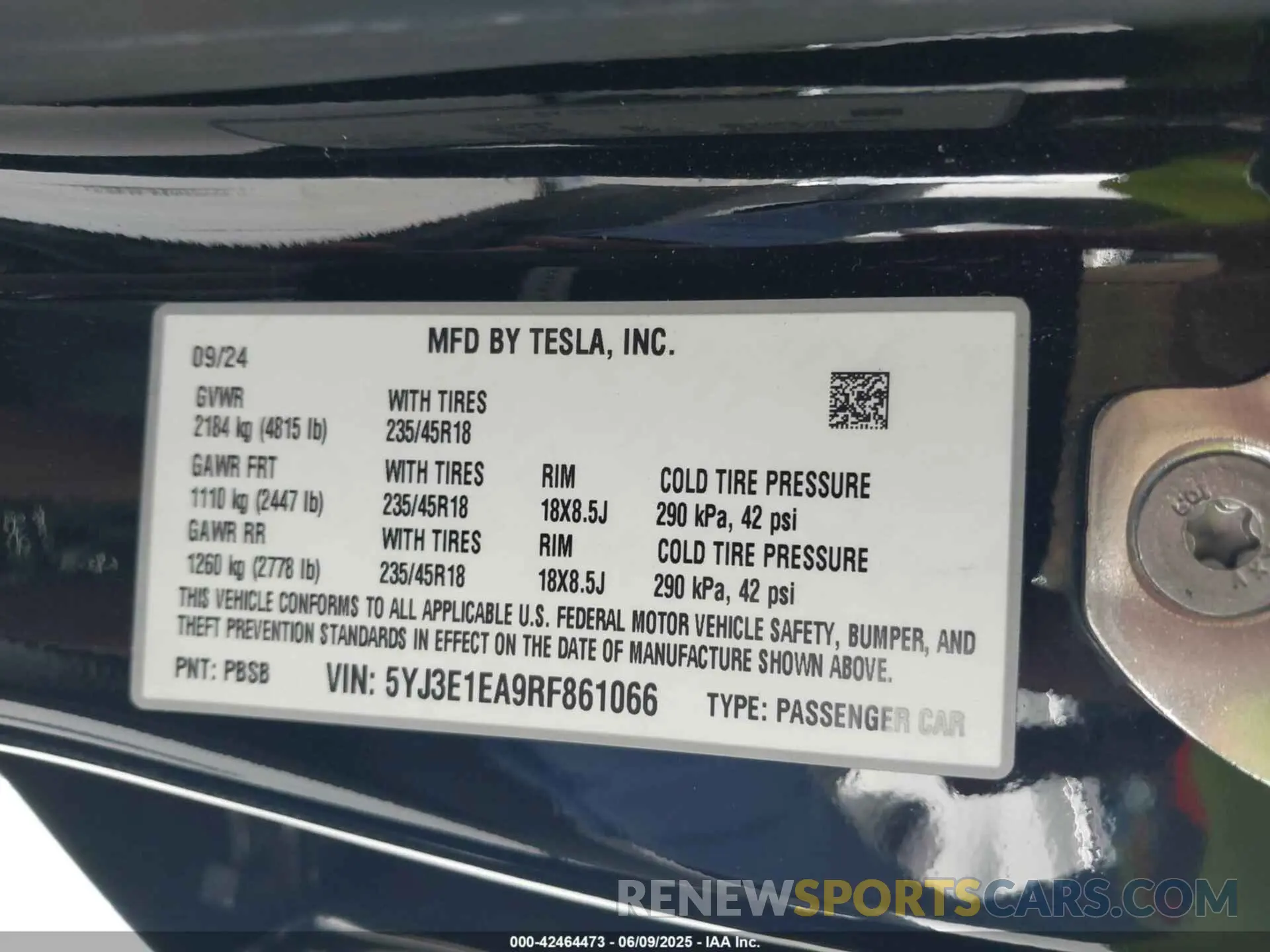 9 Photograph of a damaged car 5YJ3E1EA9RF861066 TESLA MODEL 3 2024