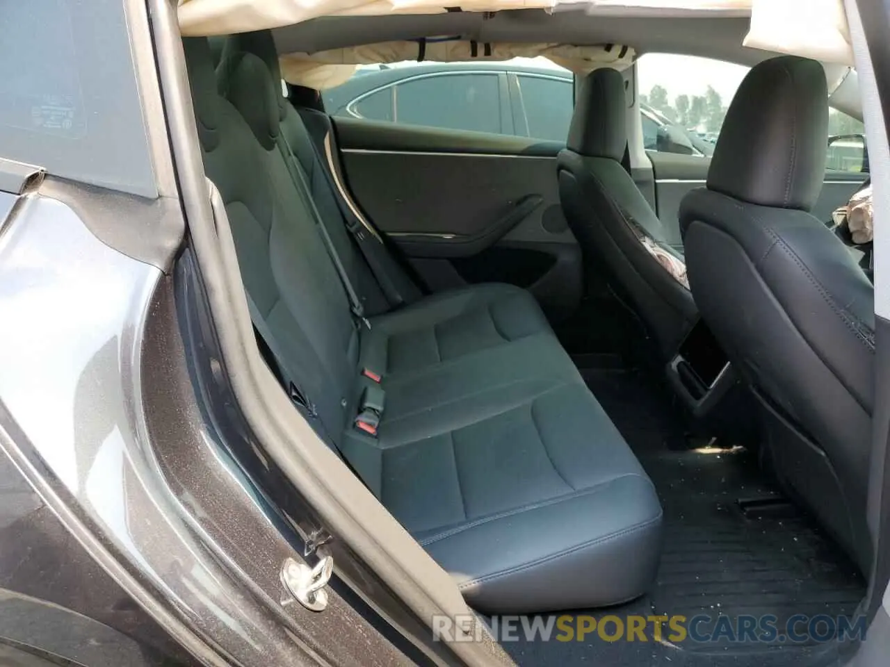10 Photograph of a damaged car 5YJ3E1EAXRF732219 TESLA MODEL 3 2024