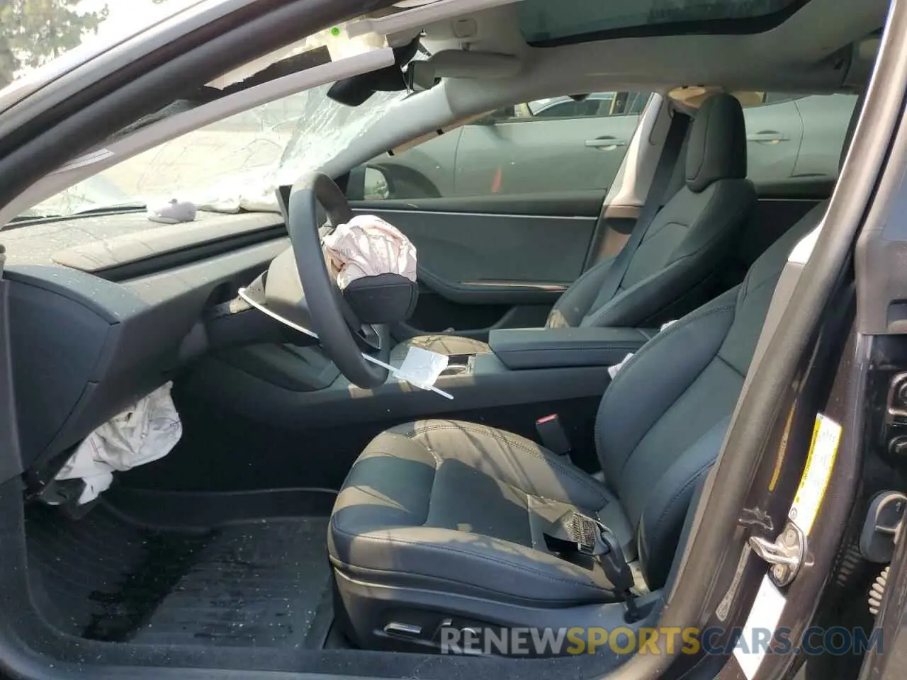 7 Photograph of a damaged car 5YJ3E1EAXRF732219 TESLA MODEL 3 2024