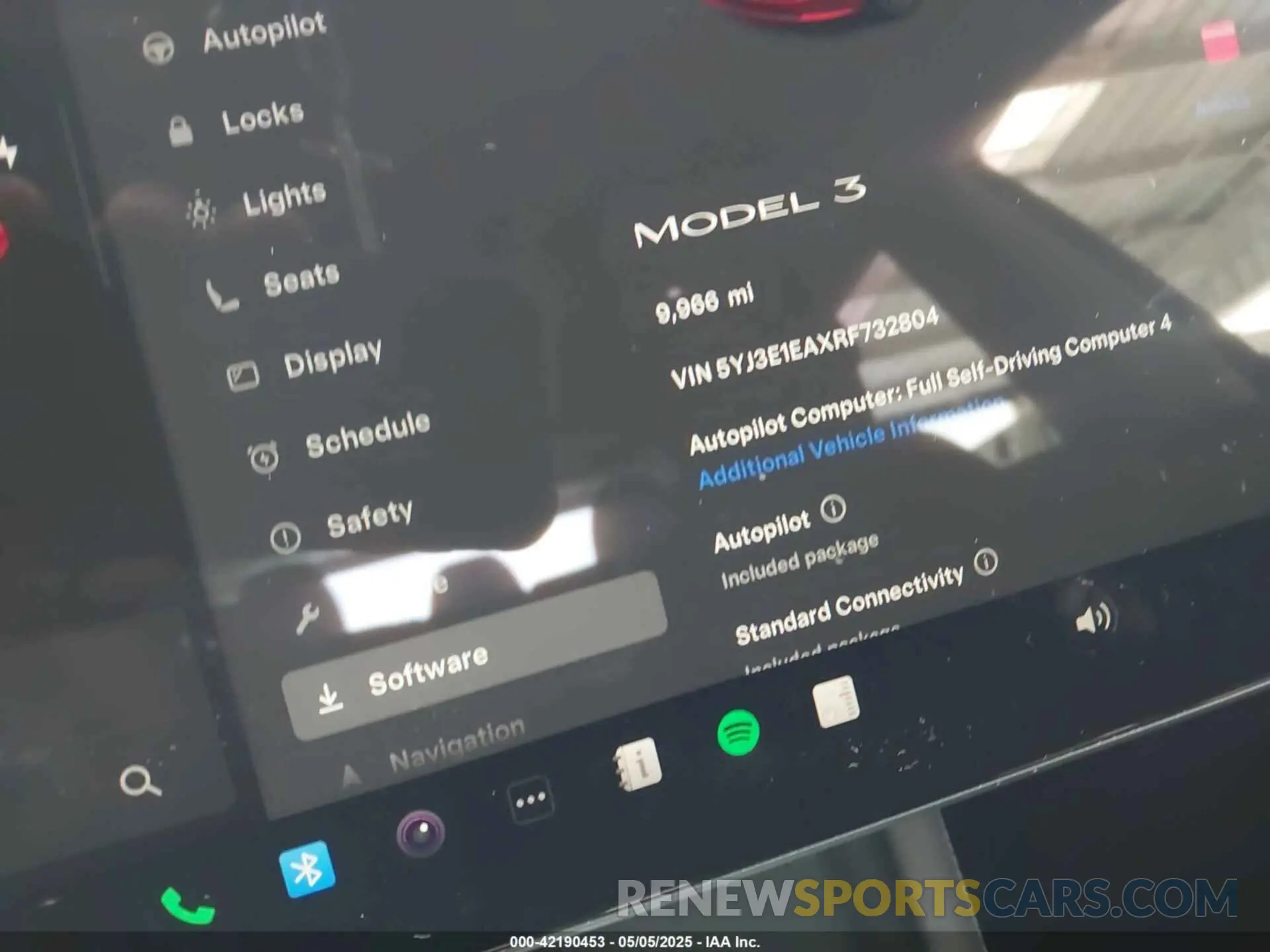 7 Photograph of a damaged car 5YJ3E1EAXRF732804 TESLA MODEL 3 2024