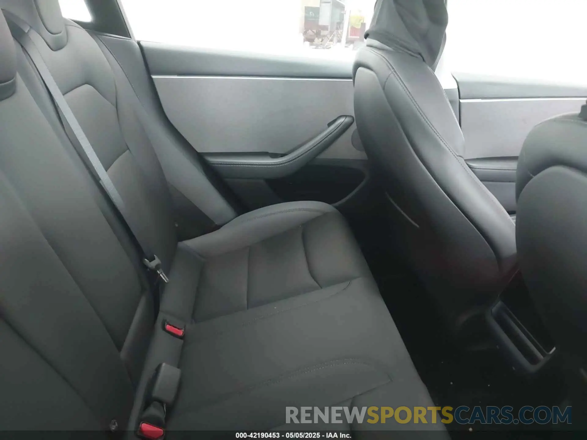 8 Photograph of a damaged car 5YJ3E1EAXRF732804 TESLA MODEL 3 2024