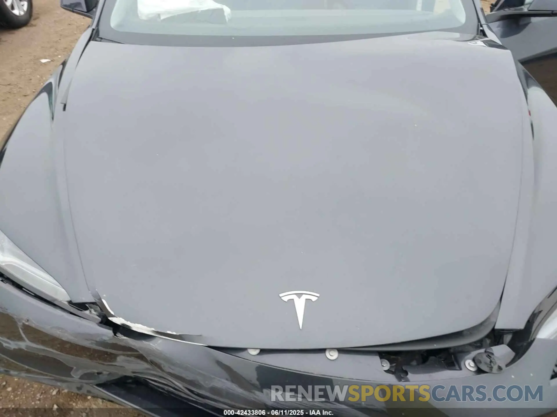 10 Photograph of a damaged car 5YJ3E1EAXRF743950 TESLA MODEL 3 2024