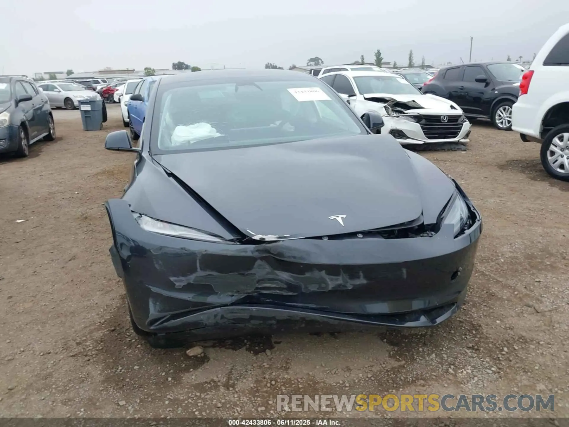 6 Photograph of a damaged car 5YJ3E1EAXRF743950 TESLA MODEL 3 2024