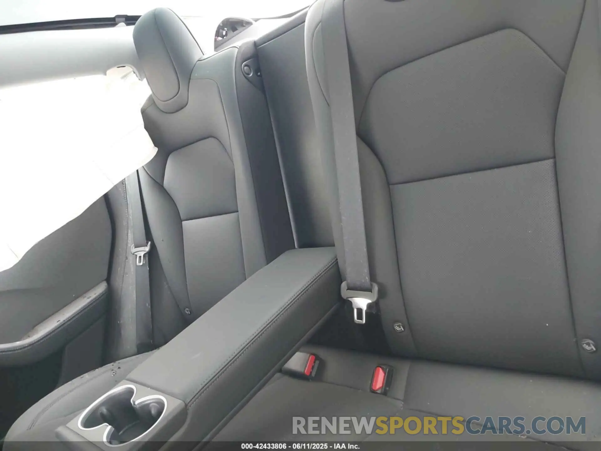 8 Photograph of a damaged car 5YJ3E1EAXRF743950 TESLA MODEL 3 2024