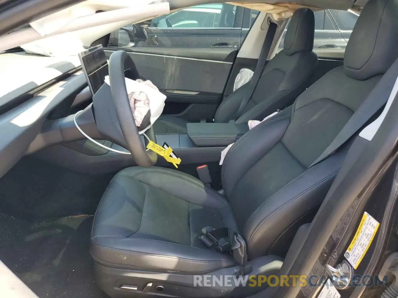 7 Photograph of a damaged car 5YJ3E1EAXRF749828 TESLA MODEL 3 2024