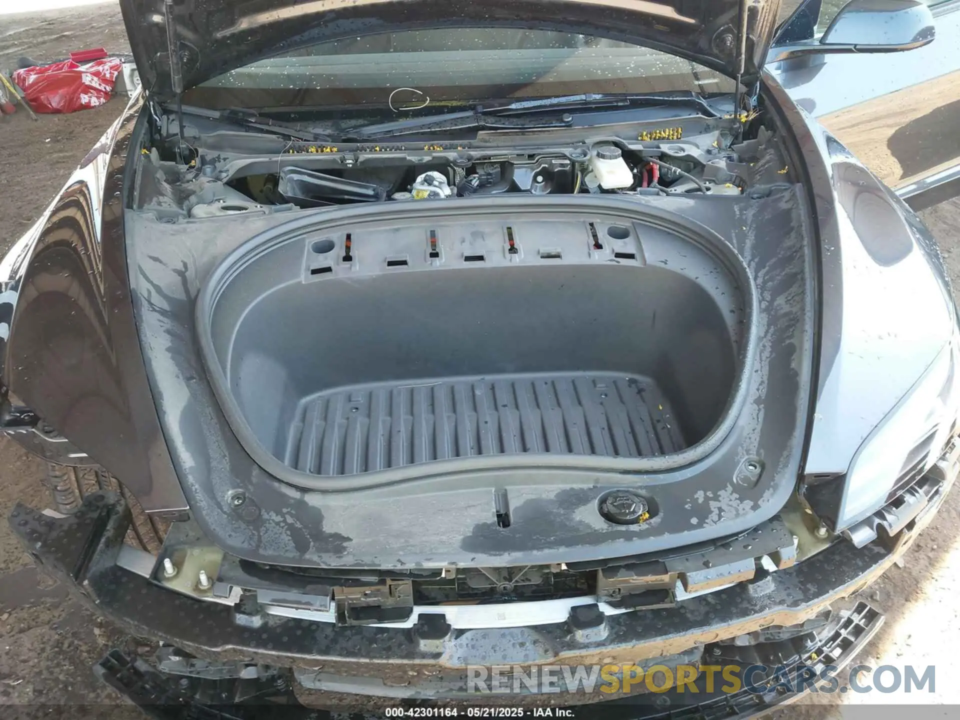 10 Photograph of a damaged car 5YJ3E1EAXRF750297 TESLA MODEL 3 2024