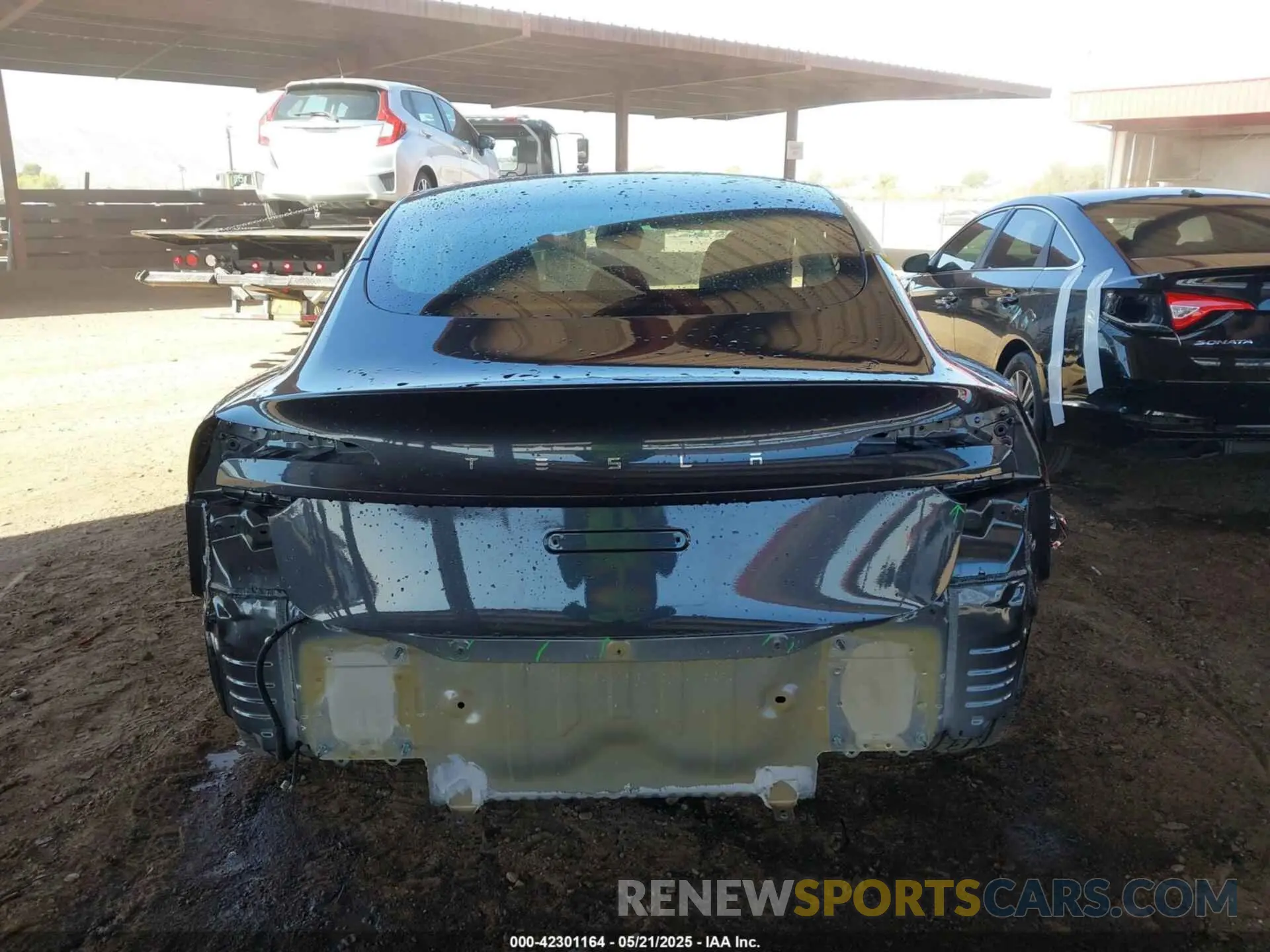 16 Photograph of a damaged car 5YJ3E1EAXRF750297 TESLA MODEL 3 2024