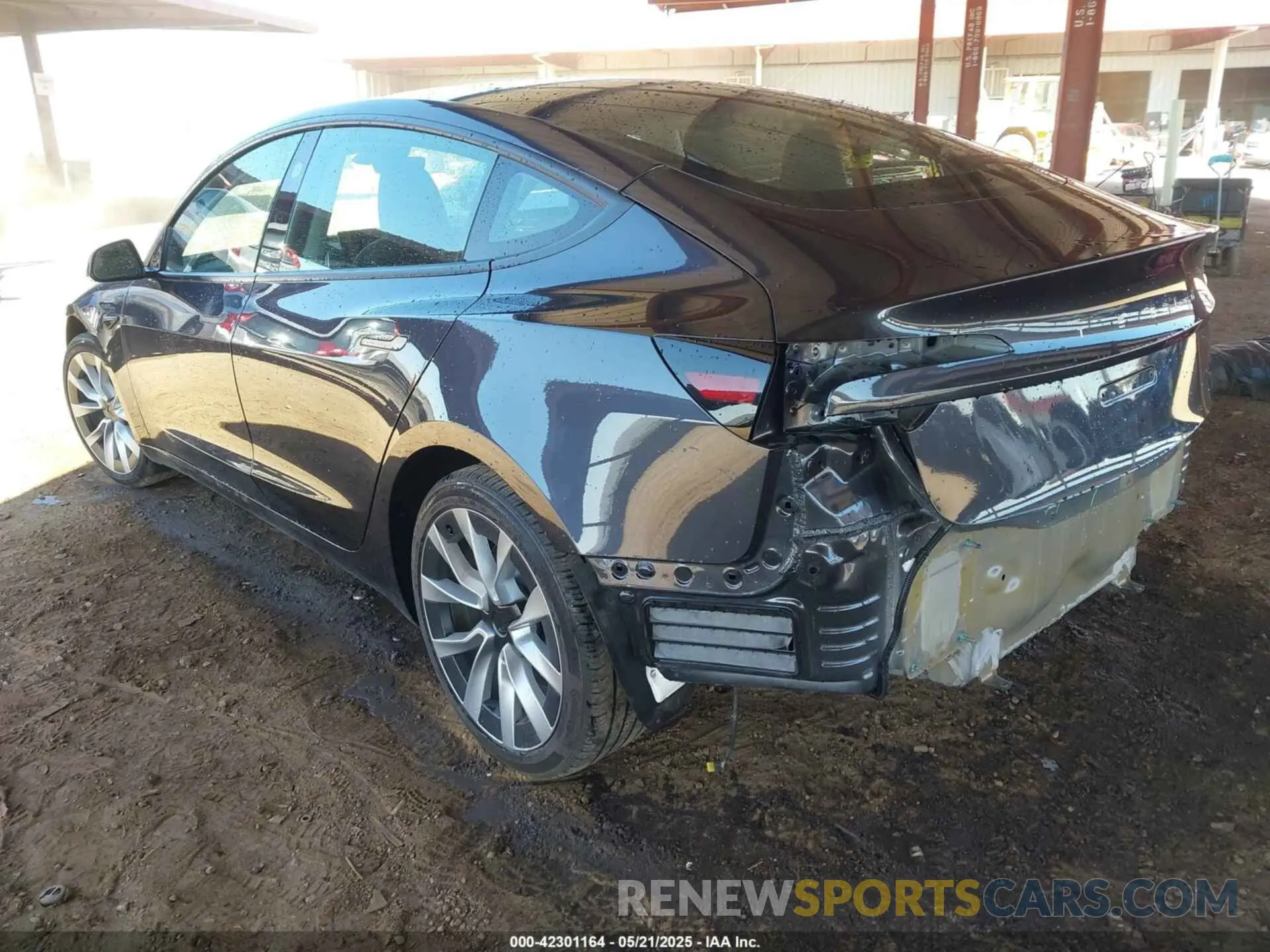 3 Photograph of a damaged car 5YJ3E1EAXRF750297 TESLA MODEL 3 2024