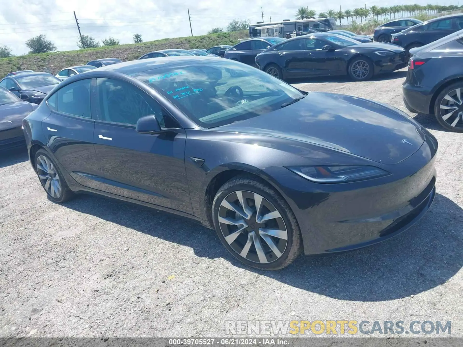 1 Photograph of a damaged car 5YJ3E1EAXRF752132 TESLA MODEL 3 2024