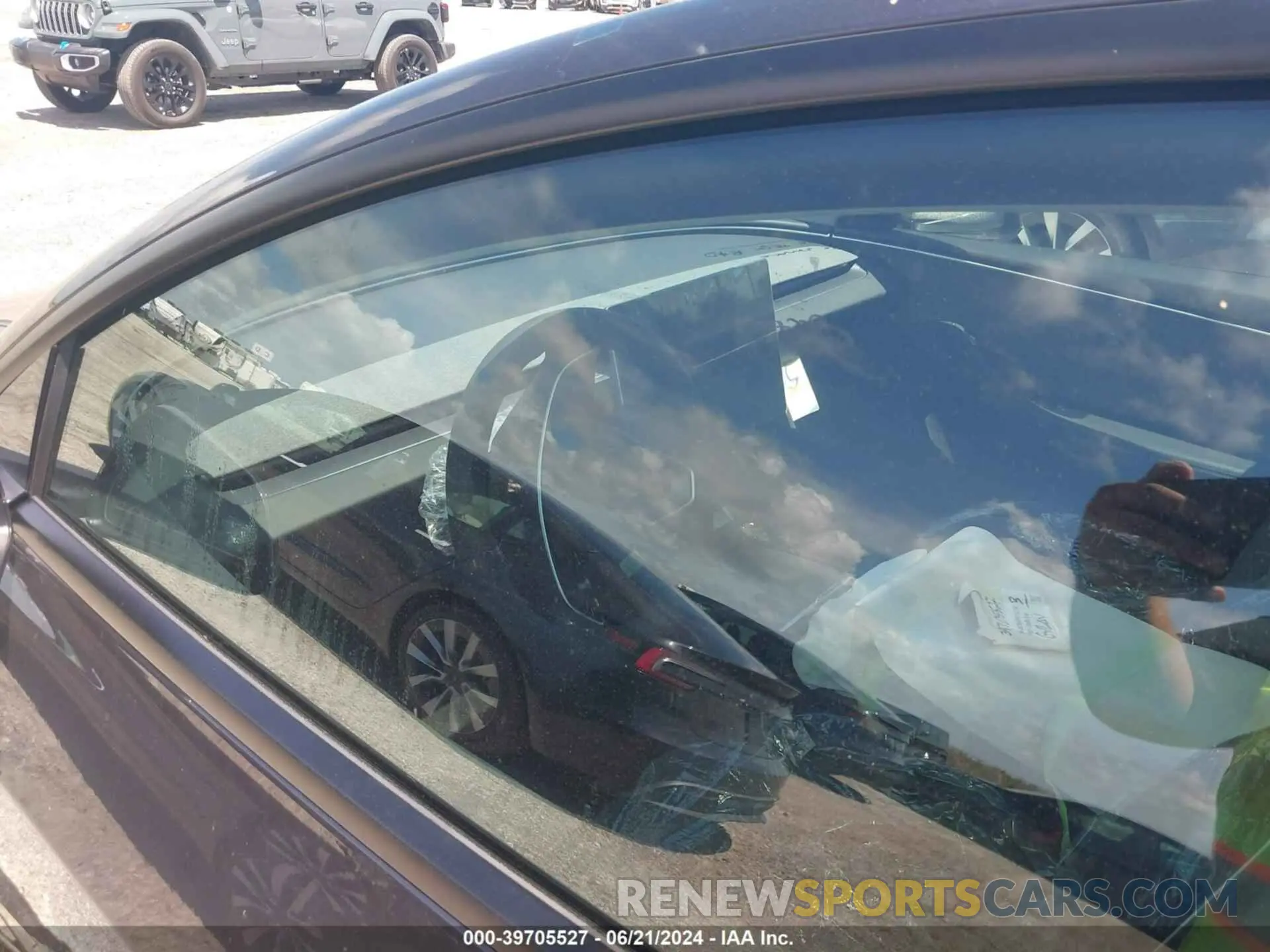 12 Photograph of a damaged car 5YJ3E1EAXRF752132 TESLA MODEL 3 2024