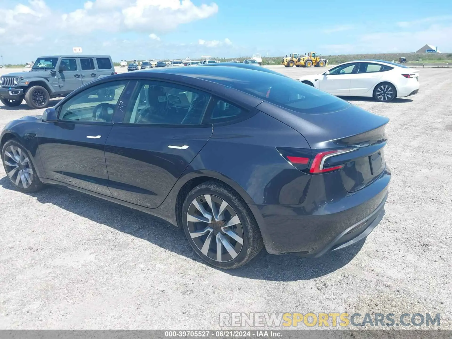 3 Photograph of a damaged car 5YJ3E1EAXRF752132 TESLA MODEL 3 2024