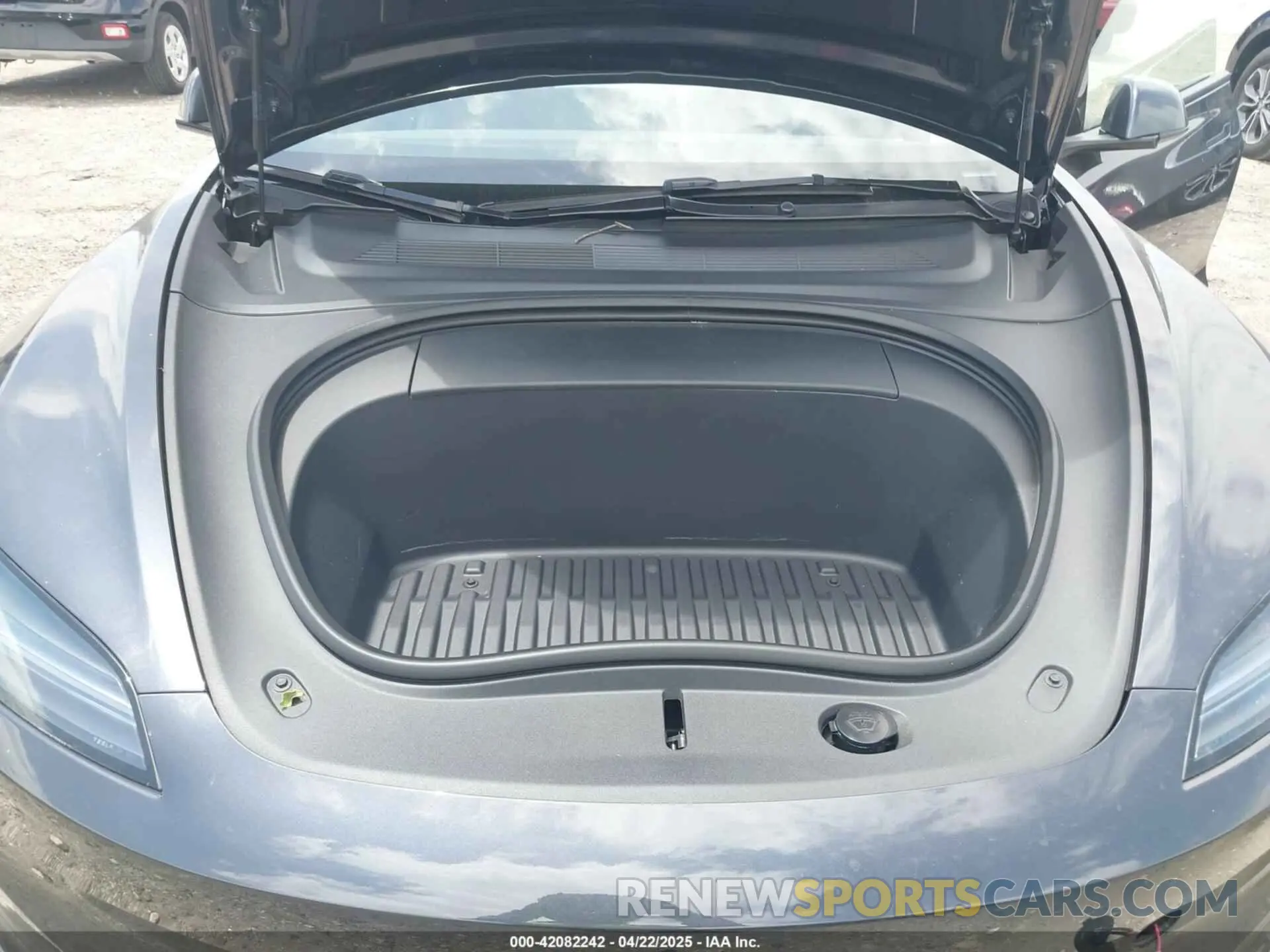 10 Photograph of a damaged car 5YJ3E1EAXRF754866 TESLA MODEL 3 2024