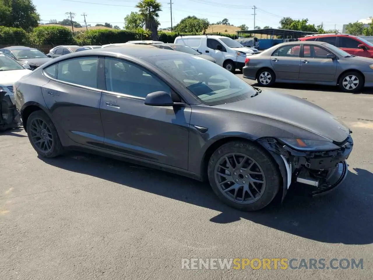 4 Photograph of a damaged car 5YJ3E1EAXRF826066 TESLA MODEL 3 2024