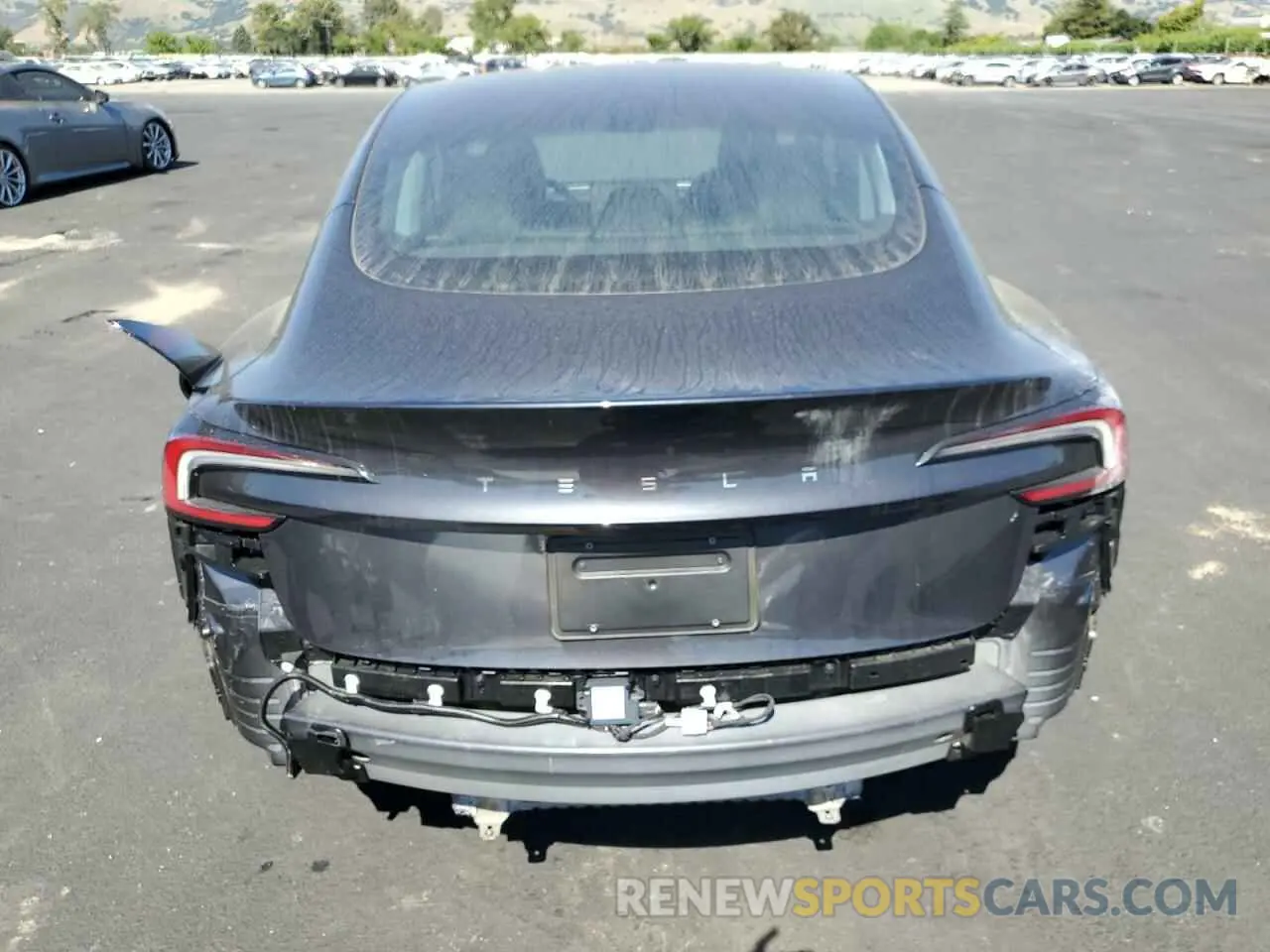 6 Photograph of a damaged car 5YJ3E1EAXRF826066 TESLA MODEL 3 2024
