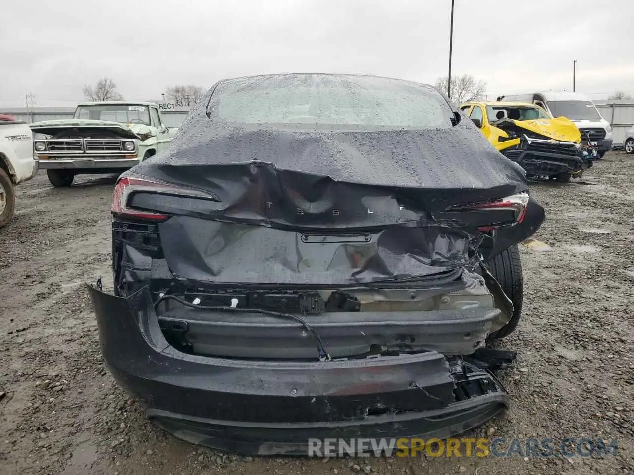 6 Photograph of a damaged car 5YJ3E1EAXRF830179 TESLA MODEL 3 2024