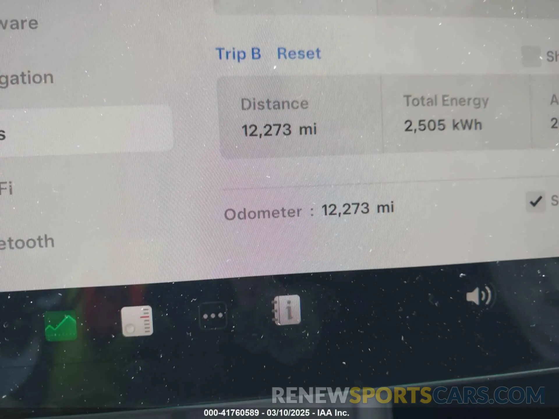 15 Photograph of a damaged car 5YJ3E1EAXRF860931 TESLA MODEL 3 2024
