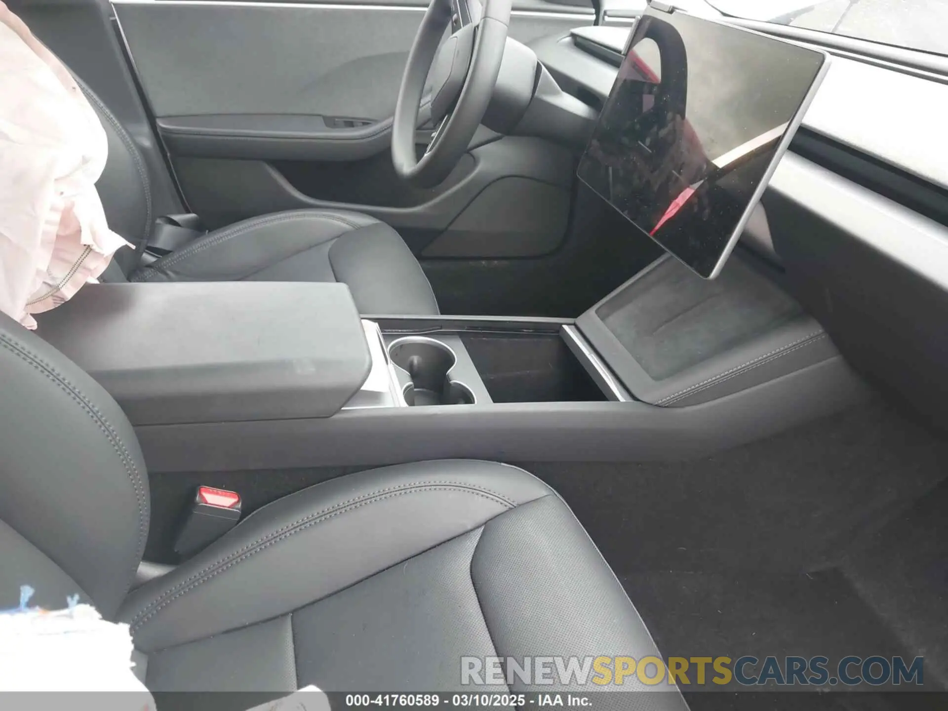 5 Photograph of a damaged car 5YJ3E1EAXRF860931 TESLA MODEL 3 2024