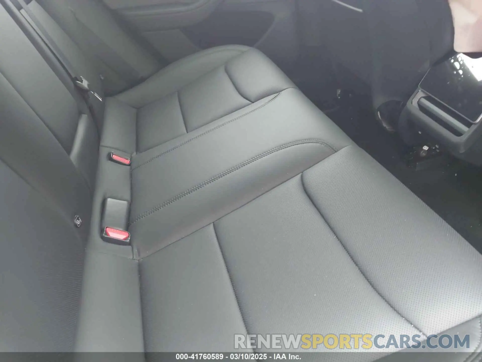 8 Photograph of a damaged car 5YJ3E1EAXRF860931 TESLA MODEL 3 2024