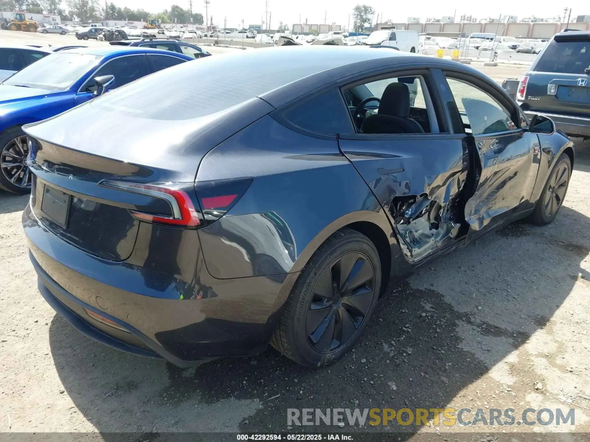4 Photograph of a damaged car 5YJ3E1EAXRF864994 TESLA MODEL 3 2024