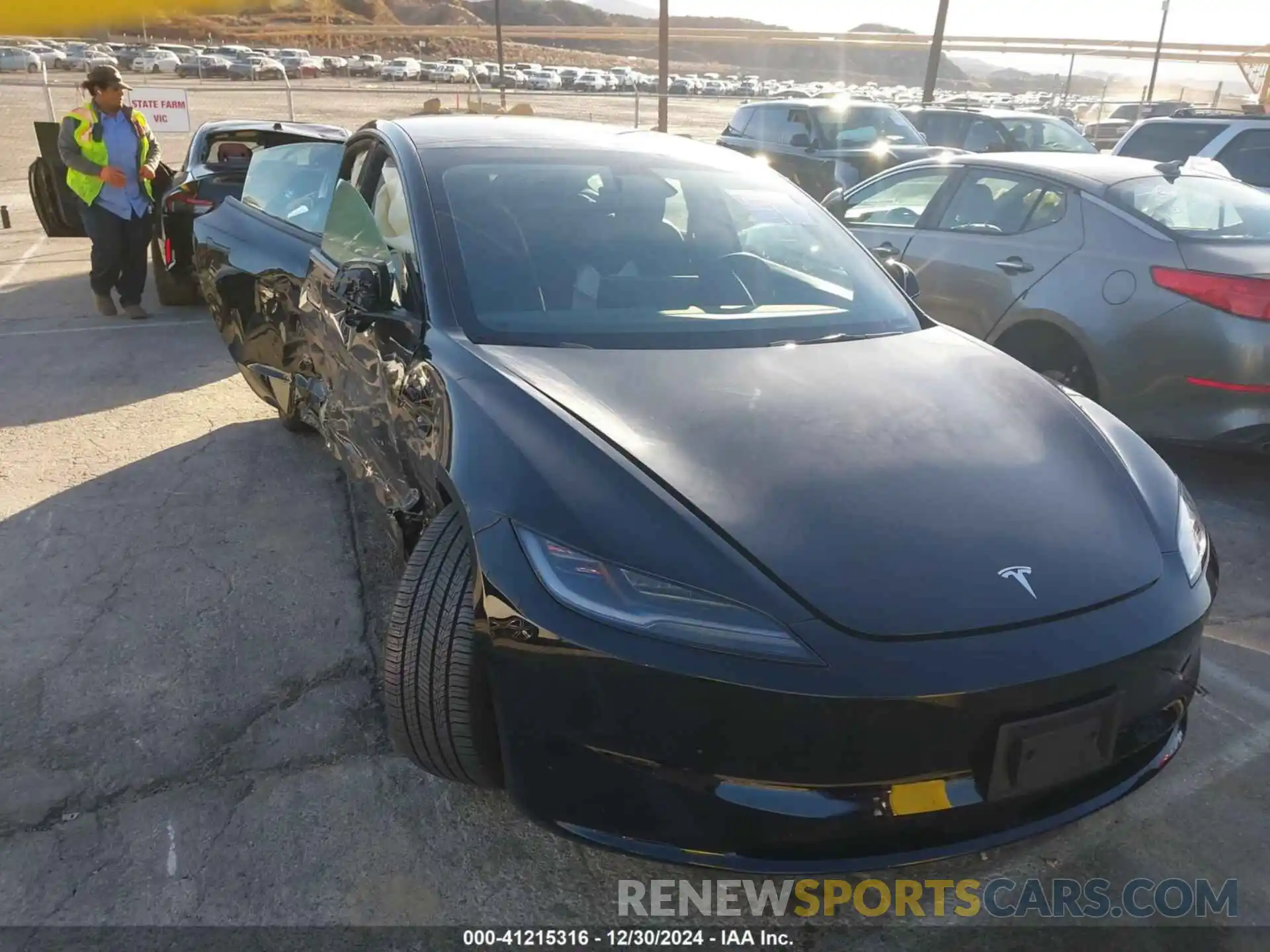 1 Photograph of a damaged car 5YJ3E1EAXRF871279 TESLA MODEL 3 2024