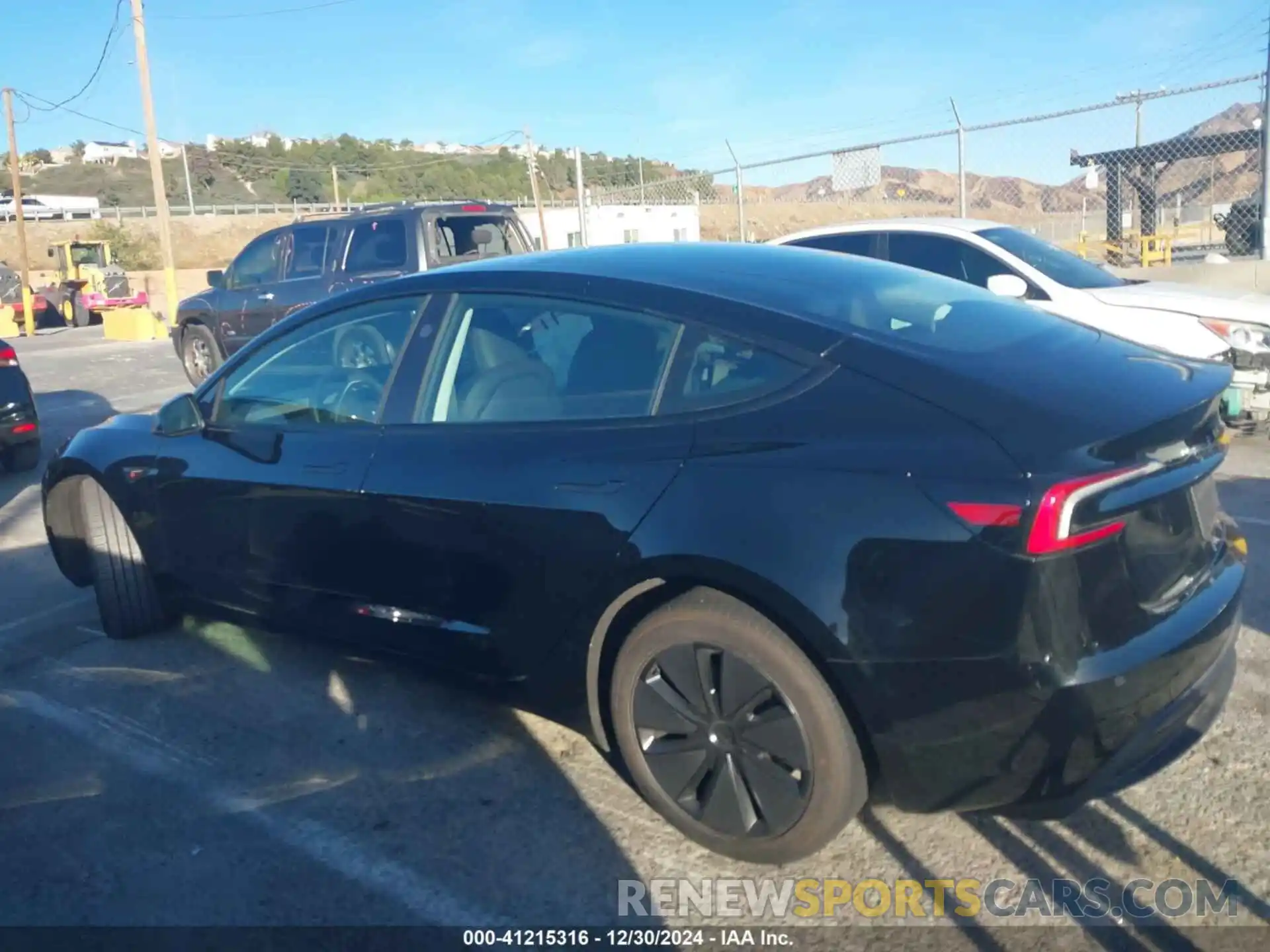 13 Photograph of a damaged car 5YJ3E1EAXRF871279 TESLA MODEL 3 2024