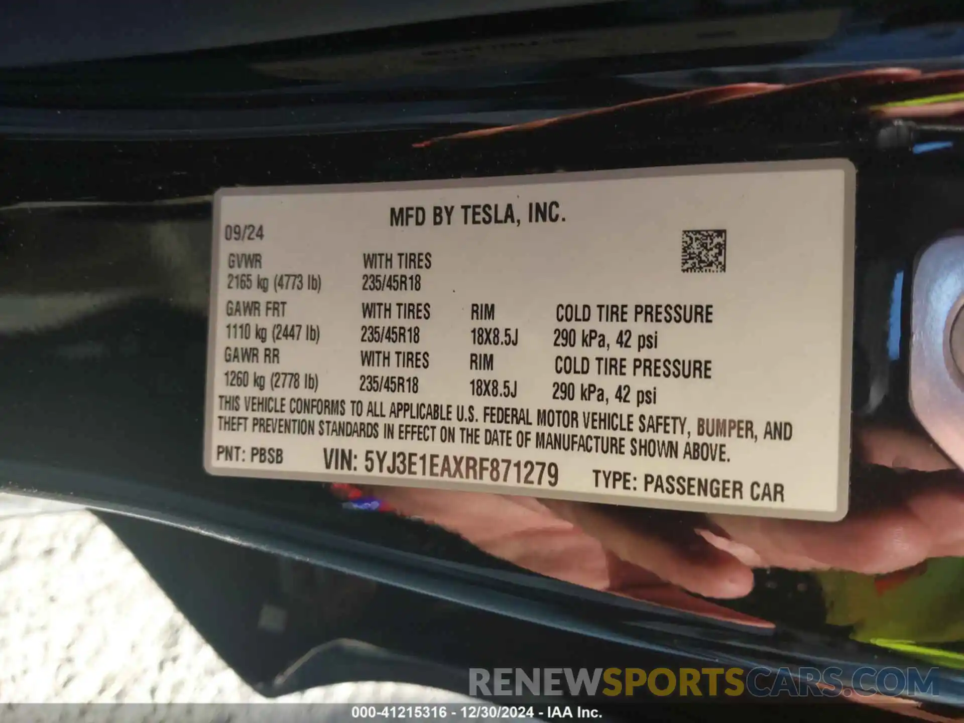 9 Photograph of a damaged car 5YJ3E1EAXRF871279 TESLA MODEL 3 2024