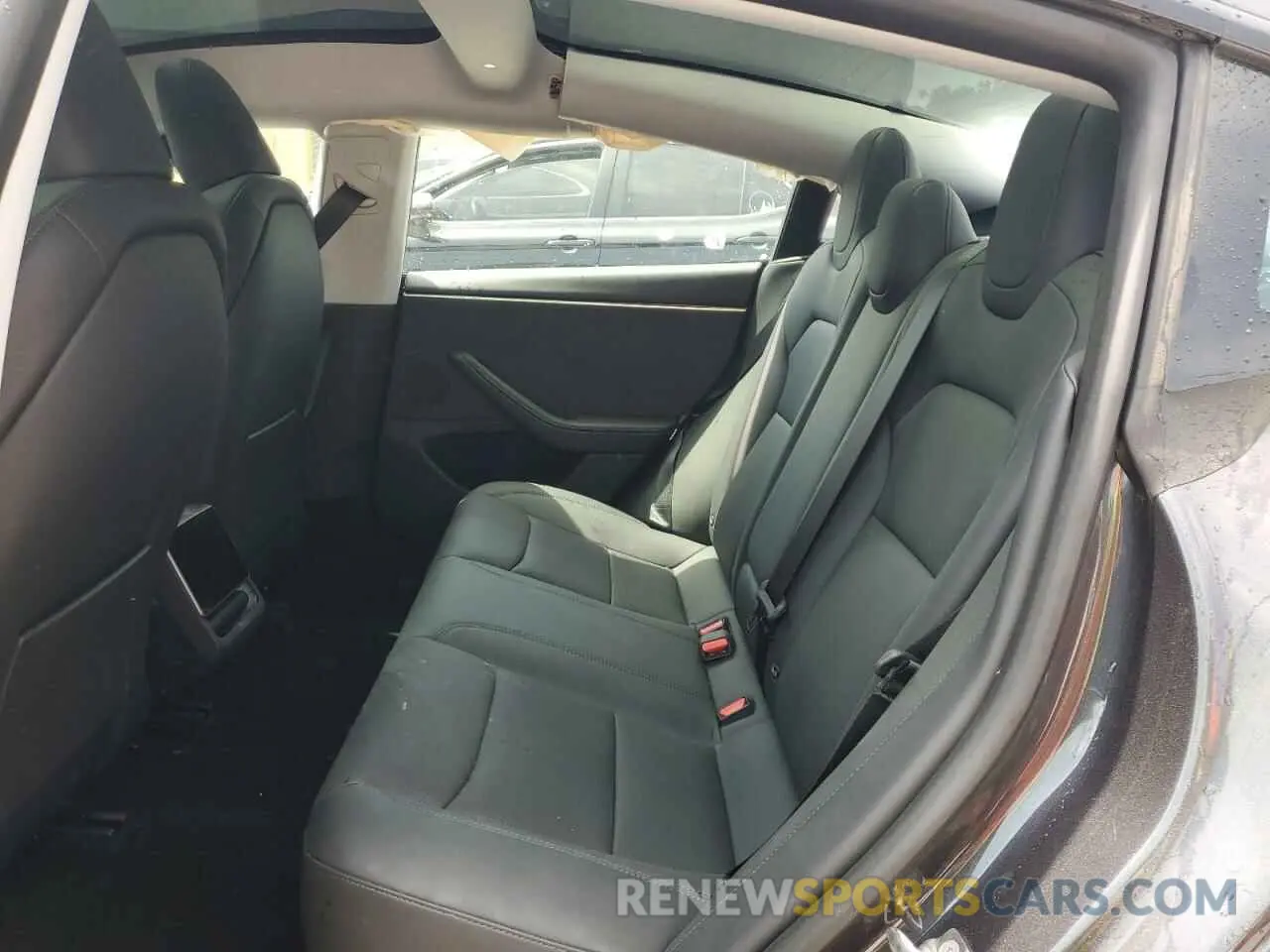 10 Photograph of a damaged car 5YJ3E1EB0RF766193 TESLA MODEL 3 2024