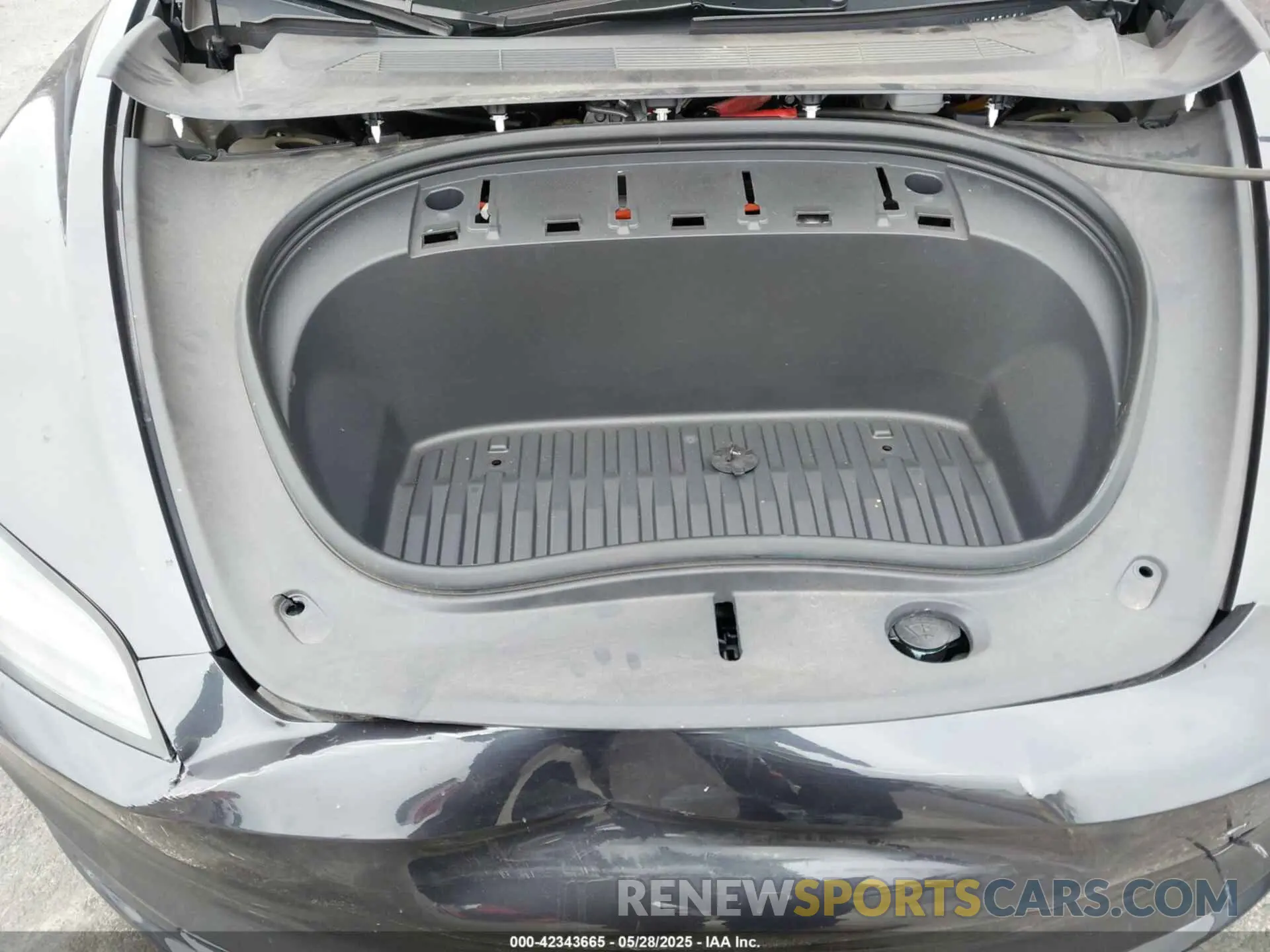 10 Photograph of a damaged car 5YJ3E1EB0RF766257 TESLA MODEL 3 2024