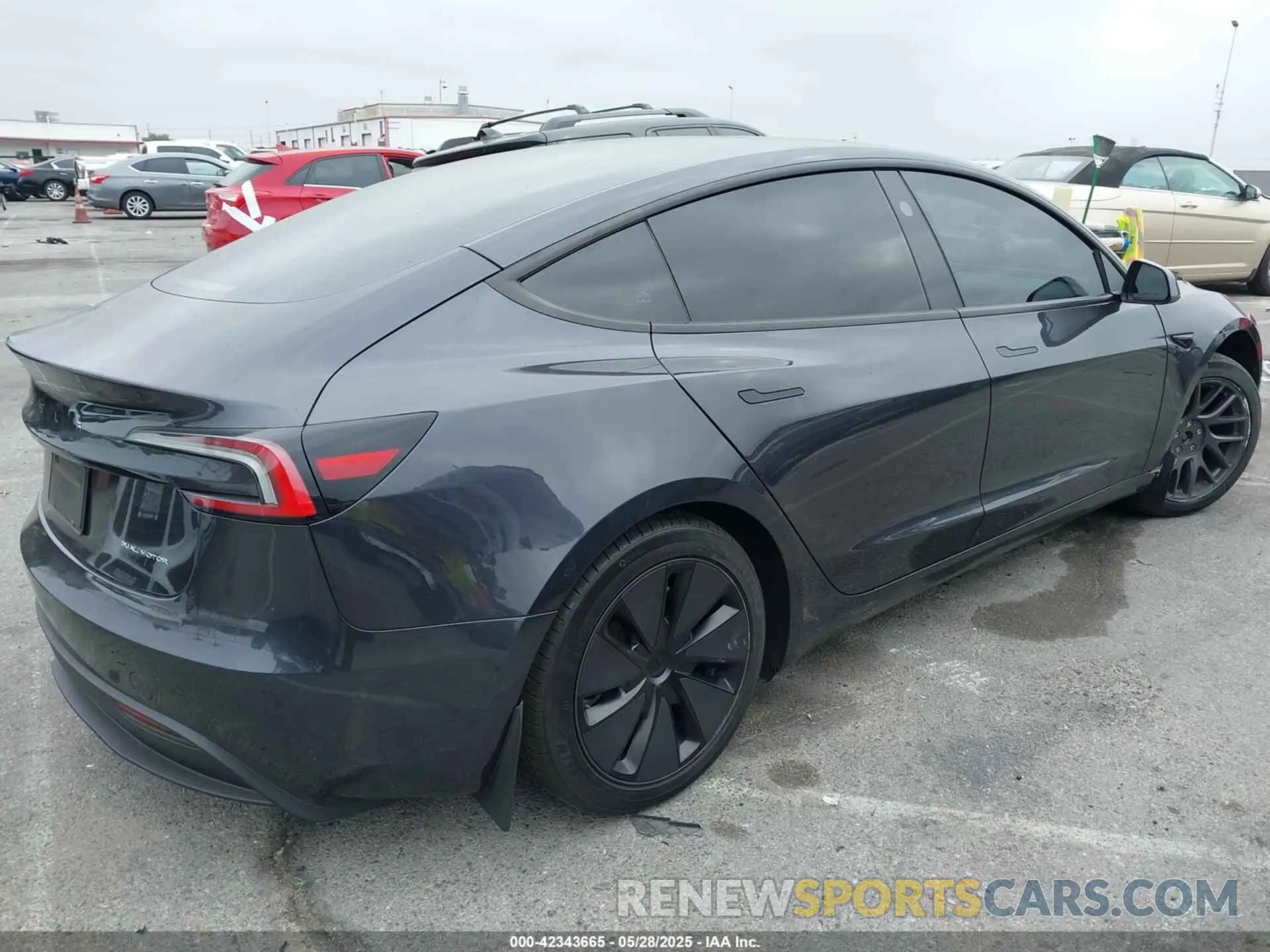 4 Photograph of a damaged car 5YJ3E1EB0RF766257 TESLA MODEL 3 2024