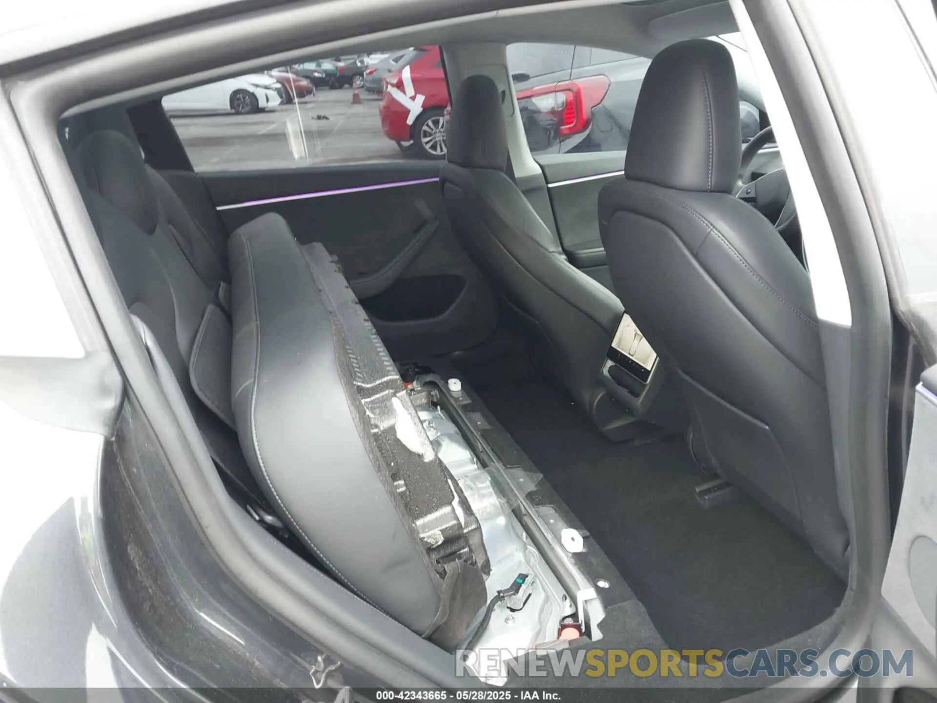 8 Photograph of a damaged car 5YJ3E1EB0RF766257 TESLA MODEL 3 2024