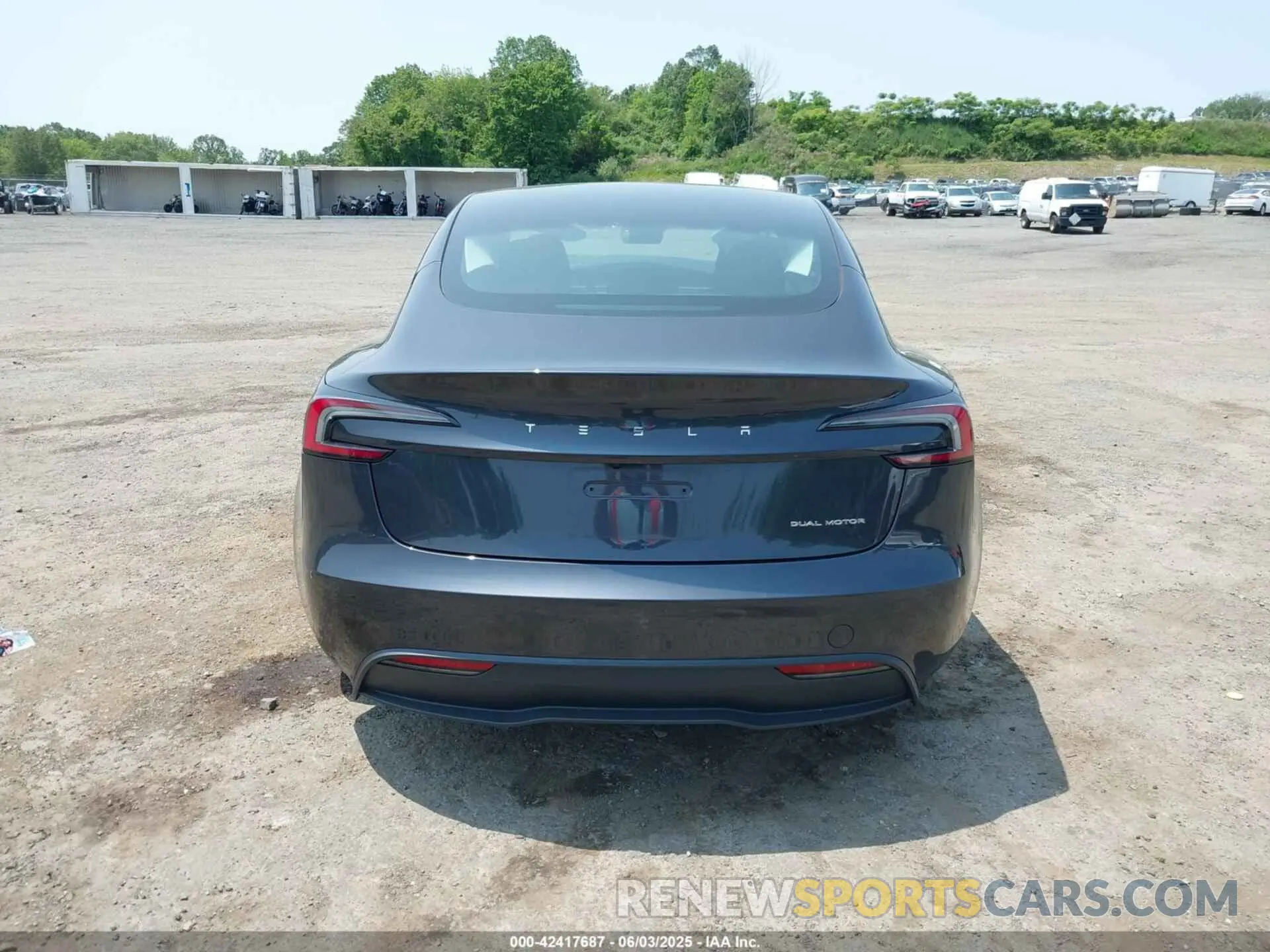 16 Photograph of a damaged car 5YJ3E1EB0RF766260 TESLA MODEL 3 2024